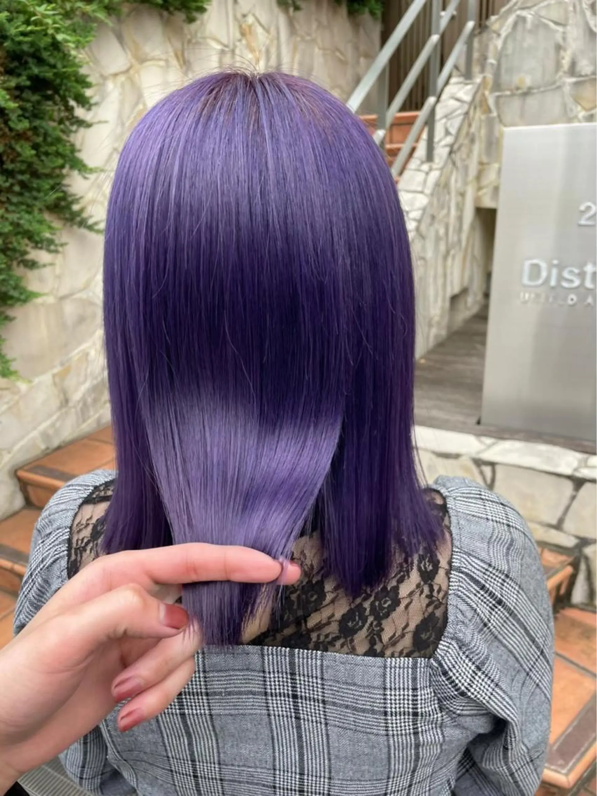 セミロング カラー ヘアアレンジ アッシュ アッシュグレー アッシュグレージュ バレイヤージュ ミストバング Bob&ハイトーン 専門家CHIHIROのヘアスタイル