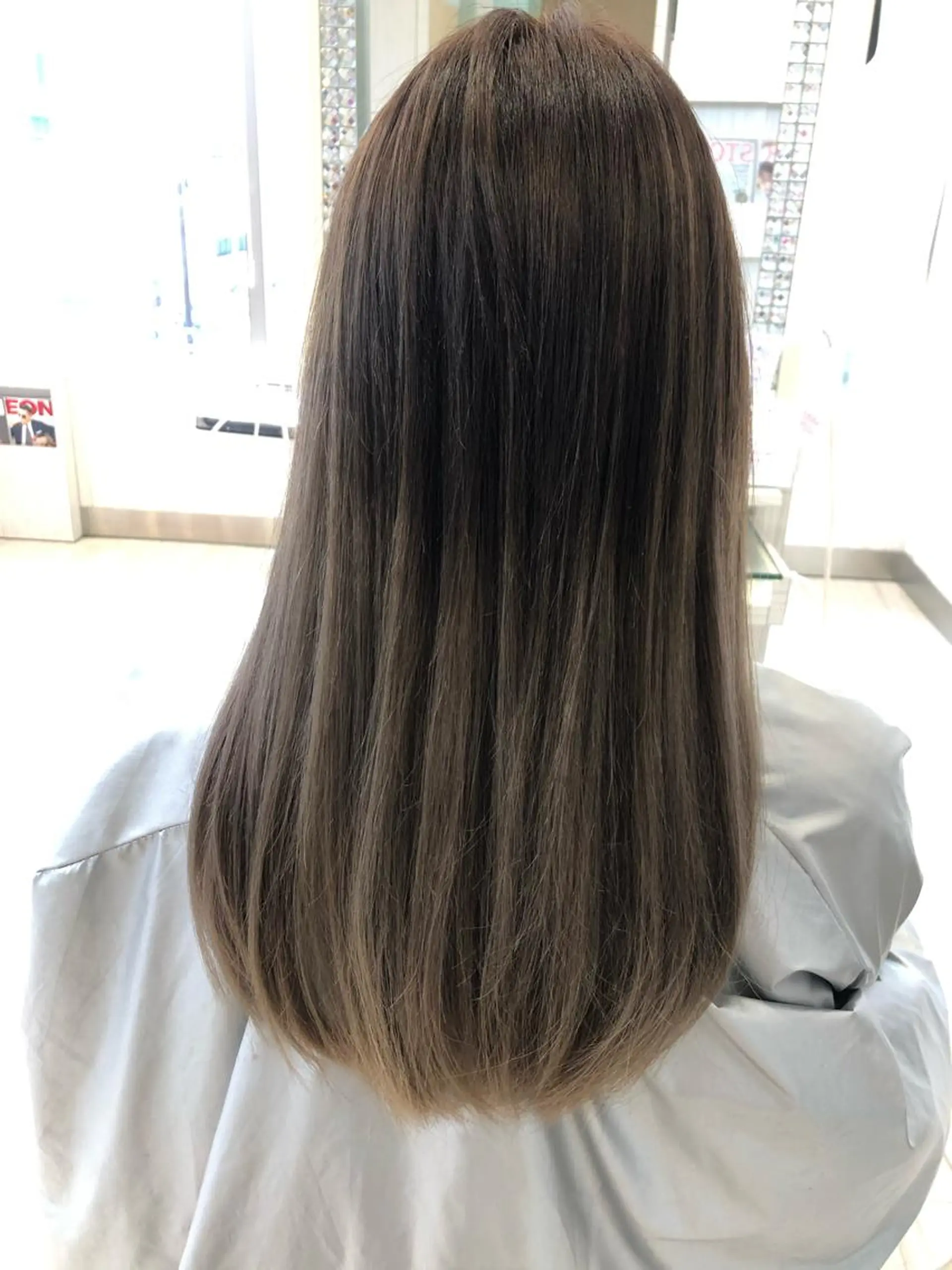 ロング カラー ブリーチ グレージュ 巣鴨髪質改善サロン 🌈NONOKAのヘアスタイル