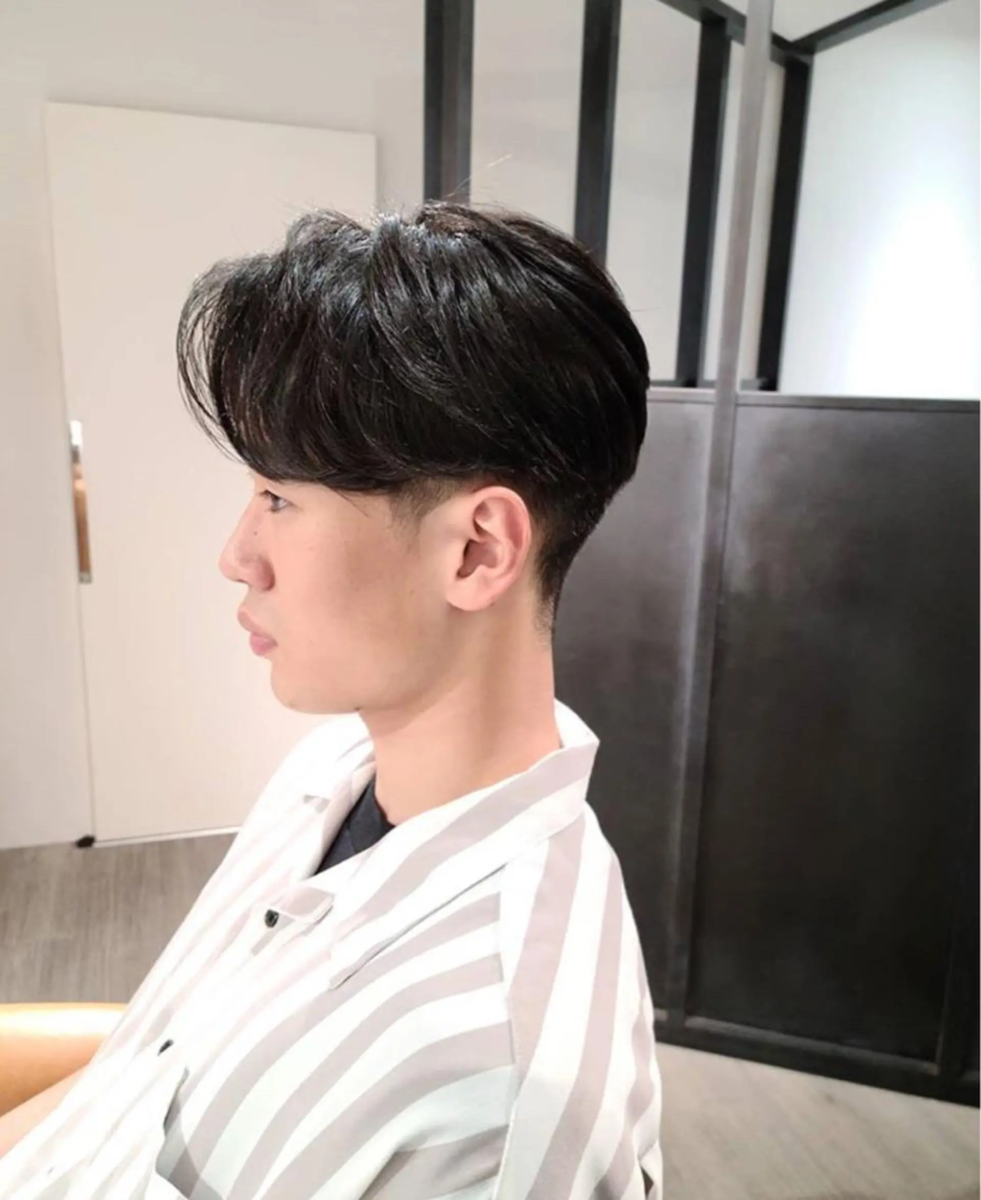 メンズ ダウンパーマ メンズパーマ 隈元 光のヘアスタイル
