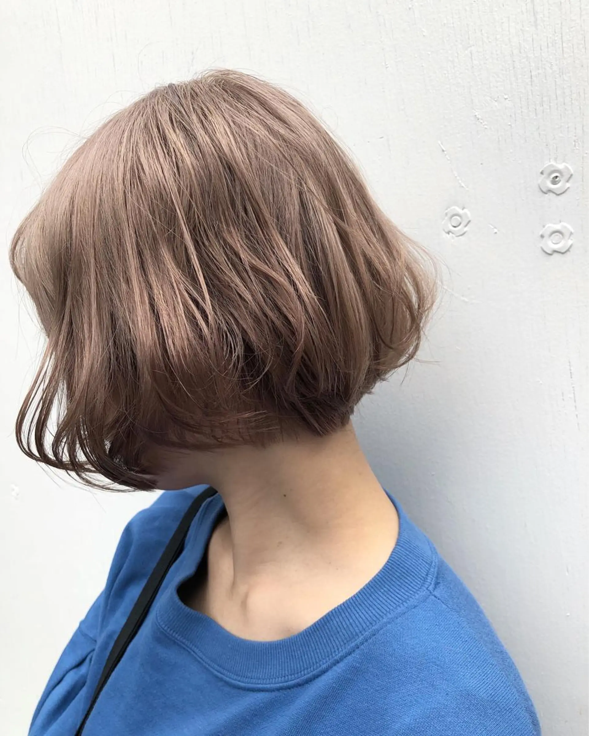 カラー カット トリートメント ニシオカ タクヤのヘアスタイル