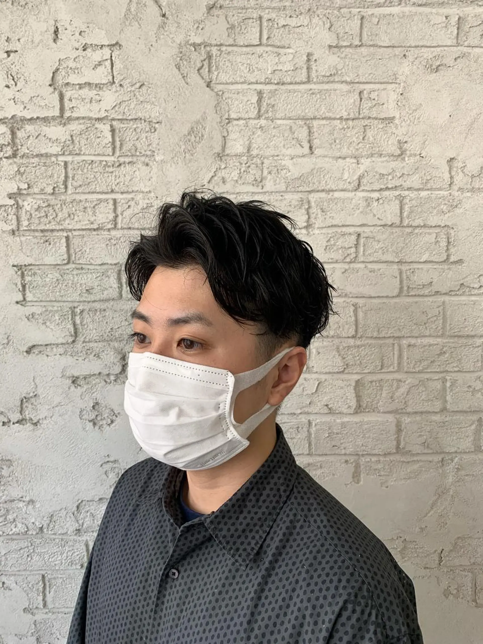 ショート メンズ アップバング 刈り上げ ブリーチ特化 ハイトーンRYOYAのヘアスタイル