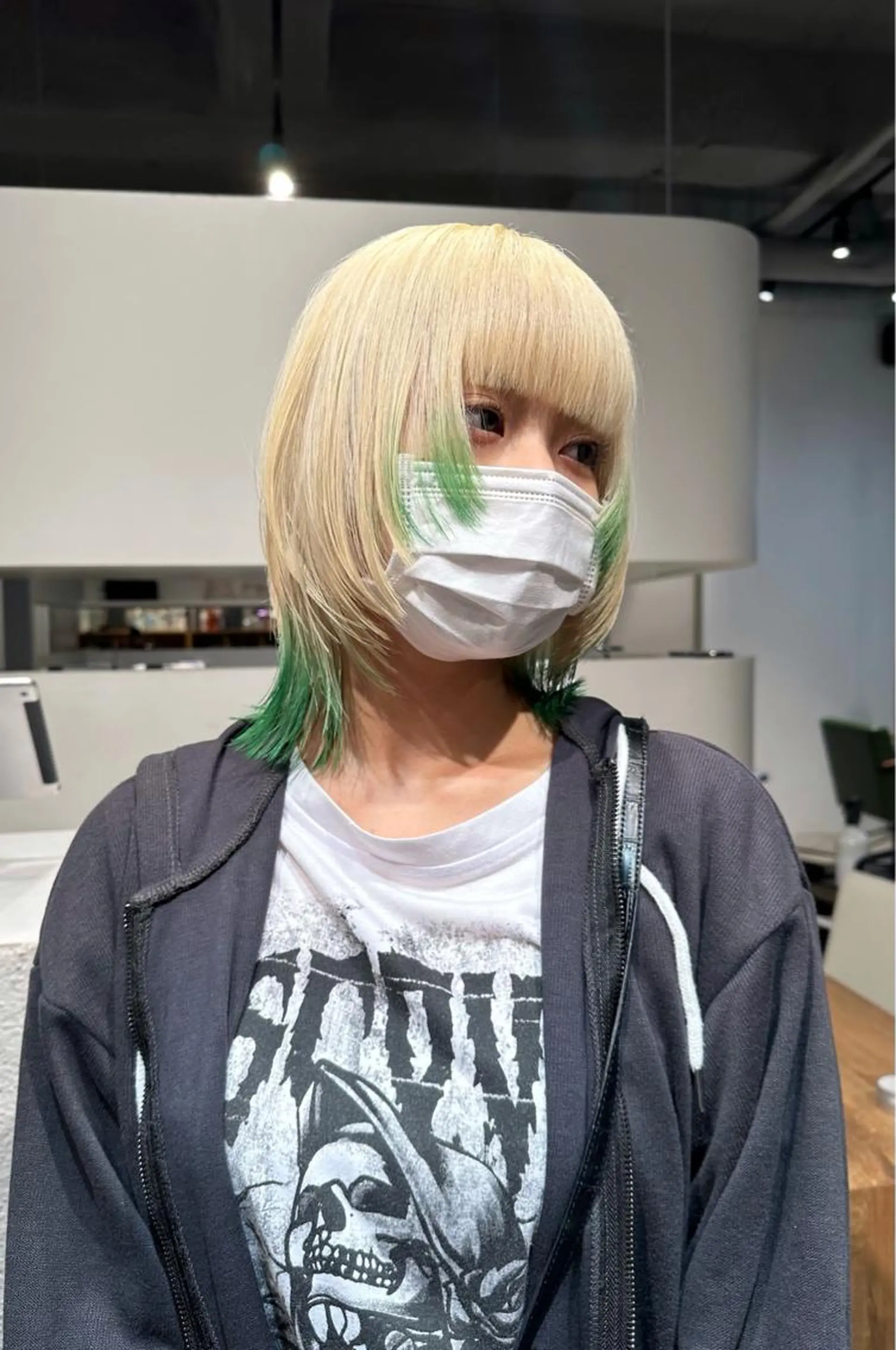 ミディアム カラー ヘアアレンジ ブリーチ ヘアカラー トリートメント MONIQA所属・🐲RYUKI メンズブリーチのヘアスタイル