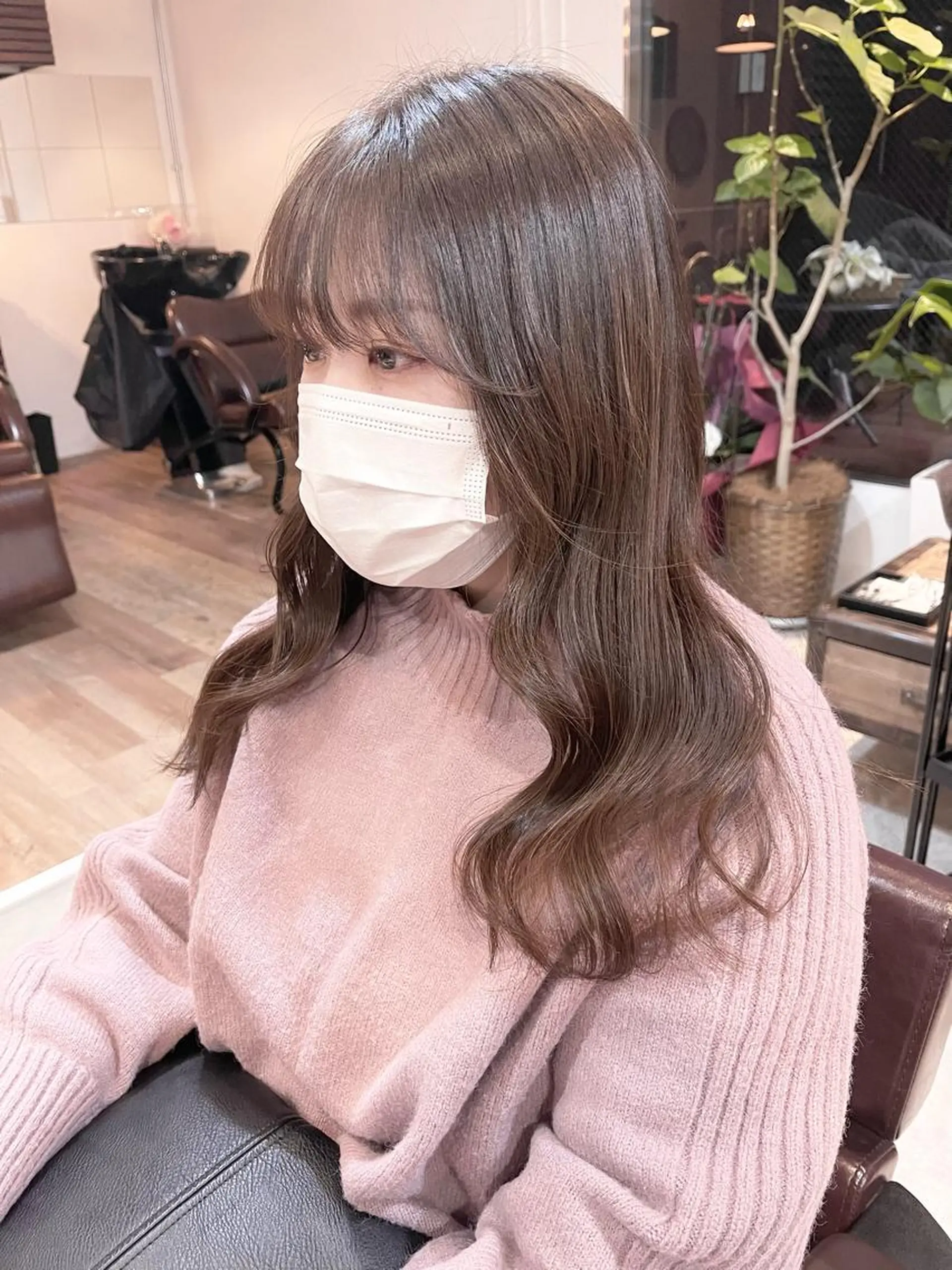 カラー ブラウンカラー ヘアカラー トリートメント ヘッドスパ i  plus＋所属・髪質改善で 憧れの潤艶美髪にのヘアスタイル