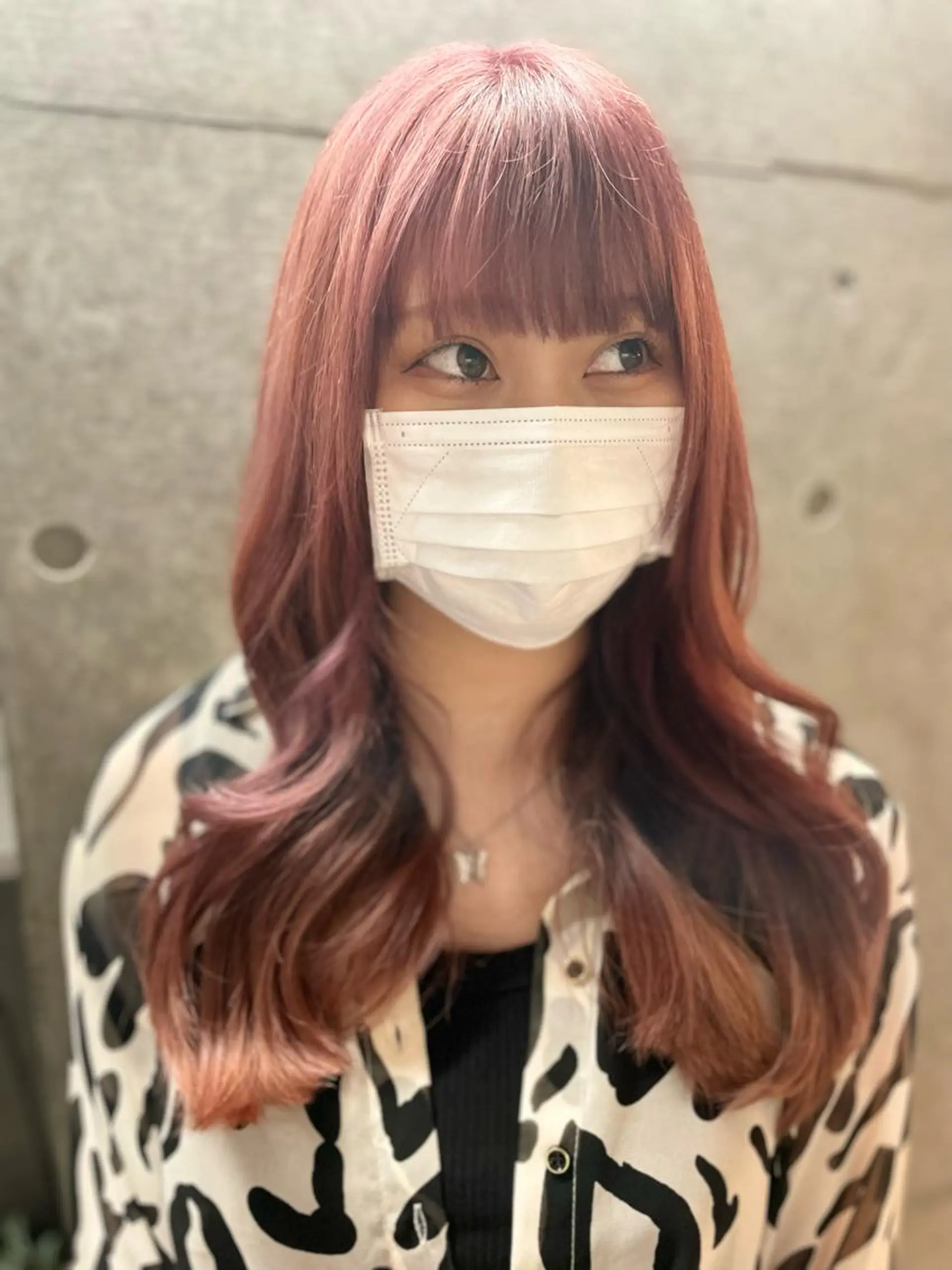 ロング アッシュ ボブ くびれヘア ハイライト レイヤーカット 表参道/髪質改善/ 透明感/遠藤良祈のヘアスタイル