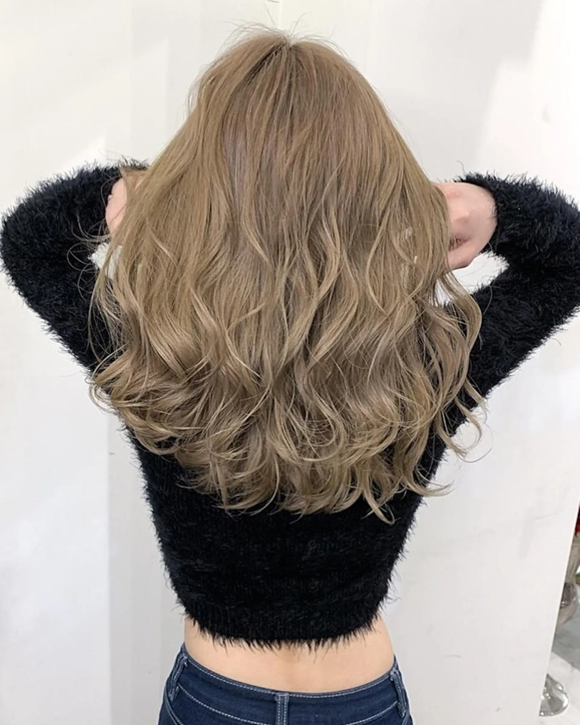 セミロング カット ヘアカラー トリートメント 👑圧倒的カラー👑 佐々木祐希のヘアスタイル