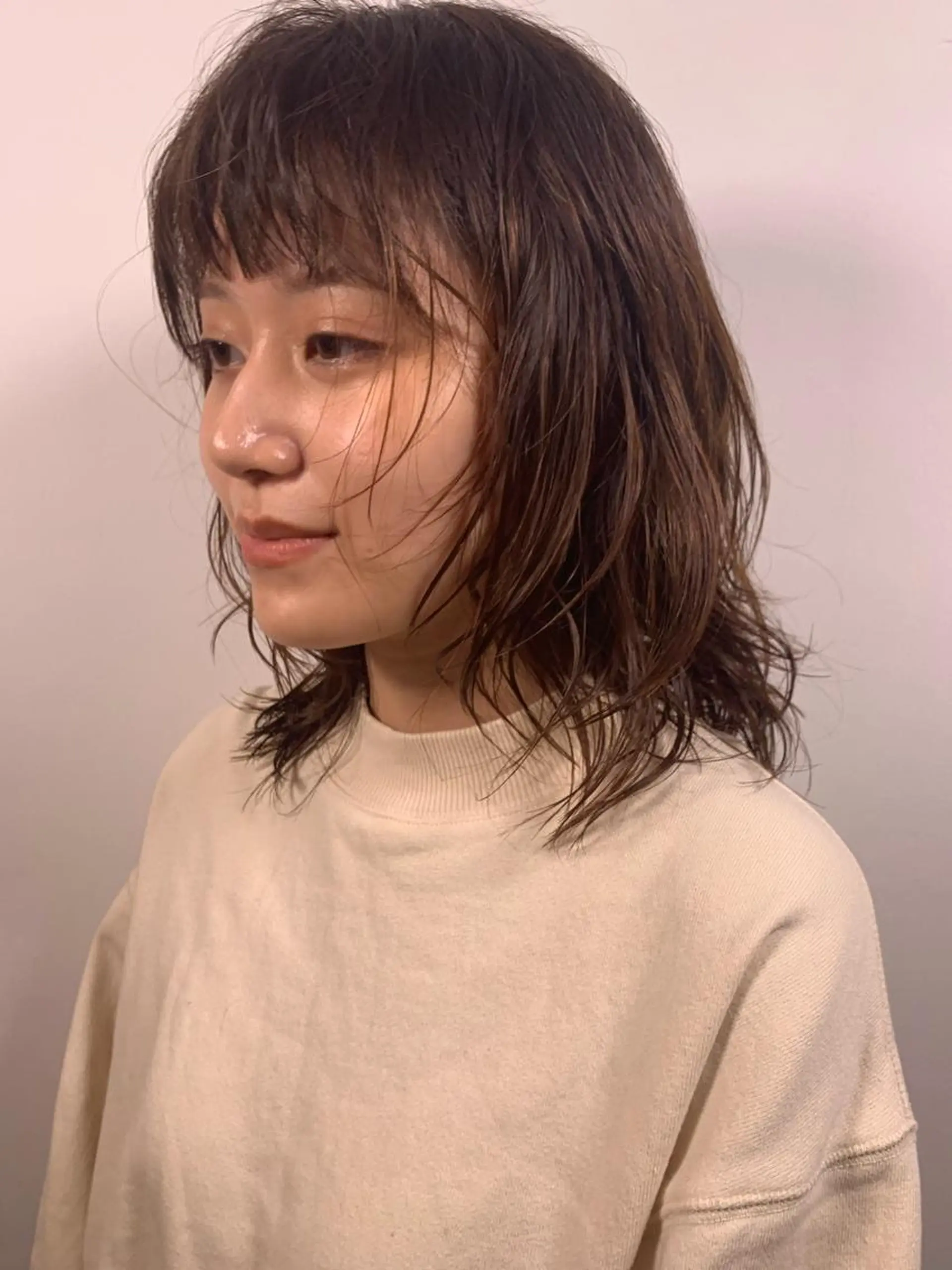 ミディアム パーマ カット ヘアカラー パーマ よしだ とおいのヘアスタイル