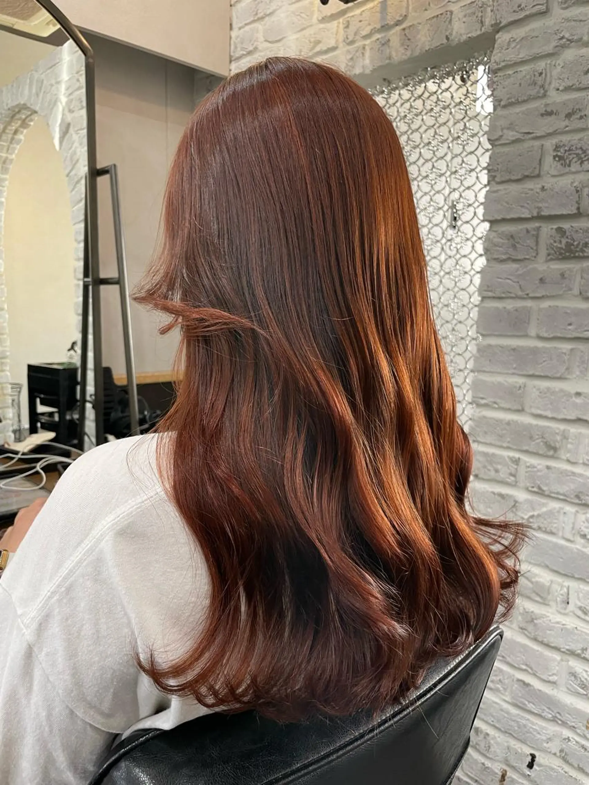 セミロング カラー オレンジ 韓国風ヘア レイヤー/艶カラー 🫧守利のヘアスタイル