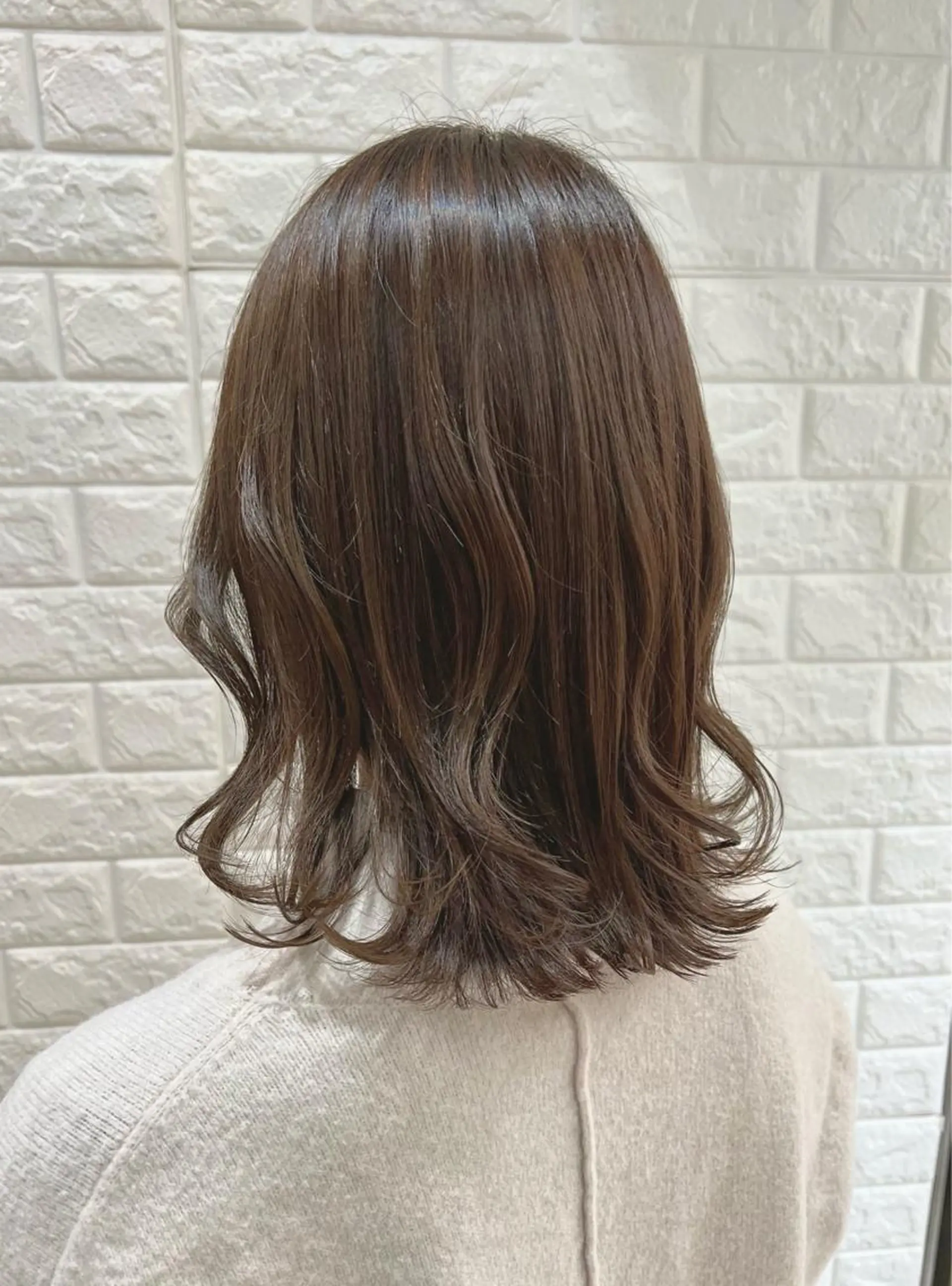 セミロング カラー アッシュ ベージュカラー ブラウンカラー ミルクティーベージュ オリーブアッシュ 艶髪モテヘア ♡tomimaのヘアスタイル