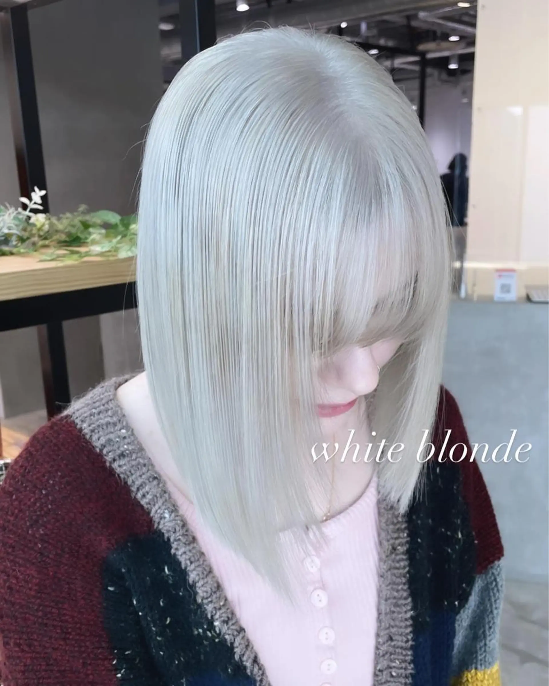 ミディアム カラー ブリーチ カット ヘアカラー トリートメント ヘアセット 💜ハイトーン💛 マジカルかいちゃんのヘアスタイル