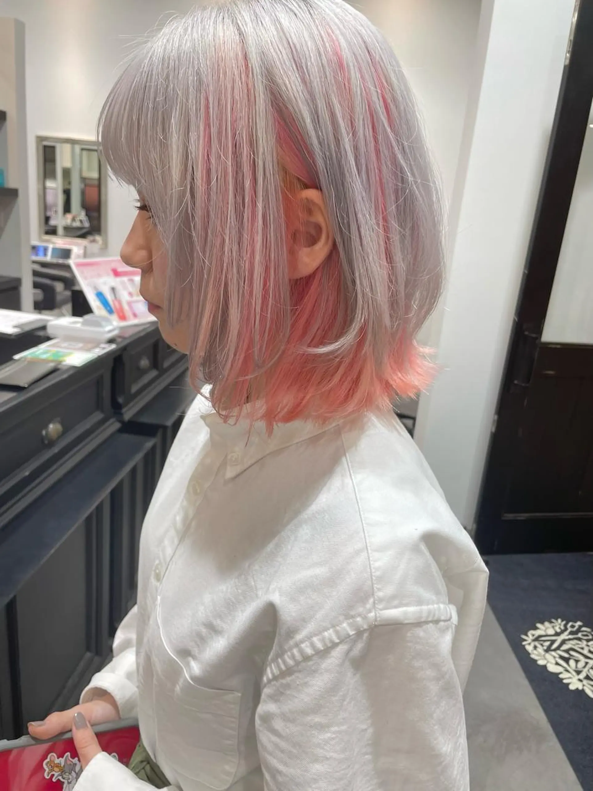 ショート カラー ヘアアレンジ ヘアカラー トリートメント 小倉 愛里のヘアスタイル