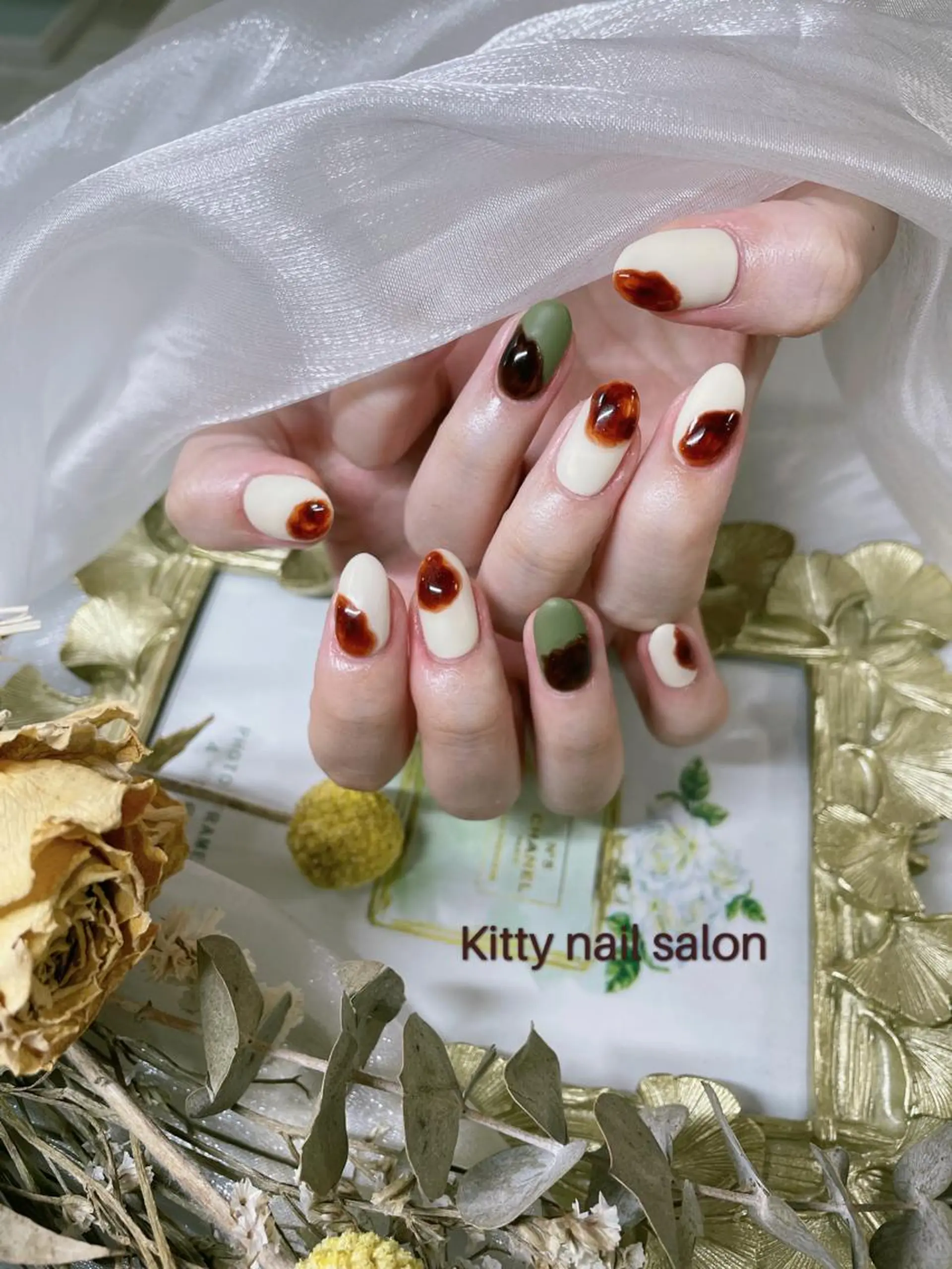 ネイル ハンドネイル kitty nail salonのネイルデザイン