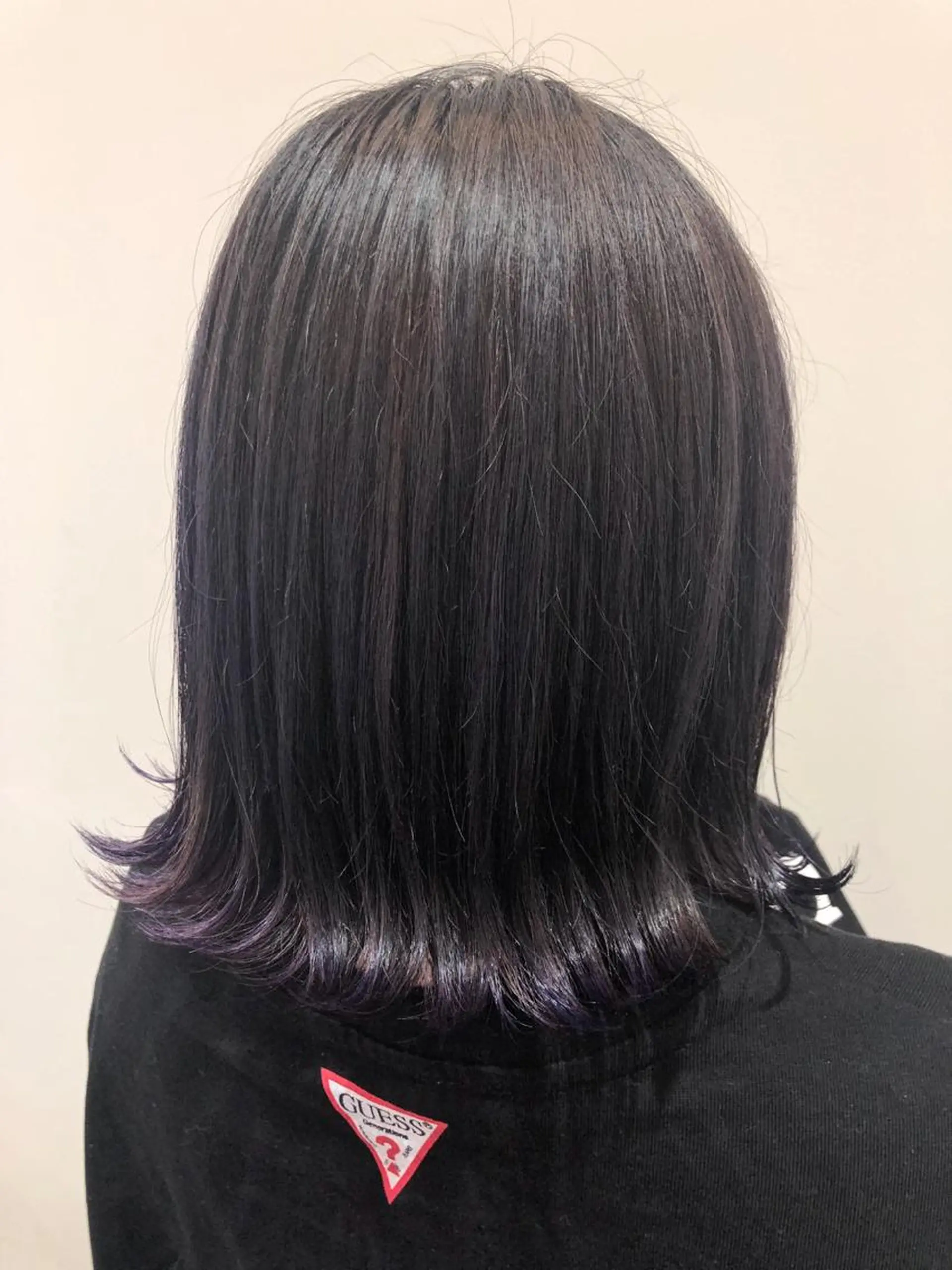 ミディアム カラー バイオレットカラー ヘアカラー トリートメント Amour なぐらのヘアスタイル