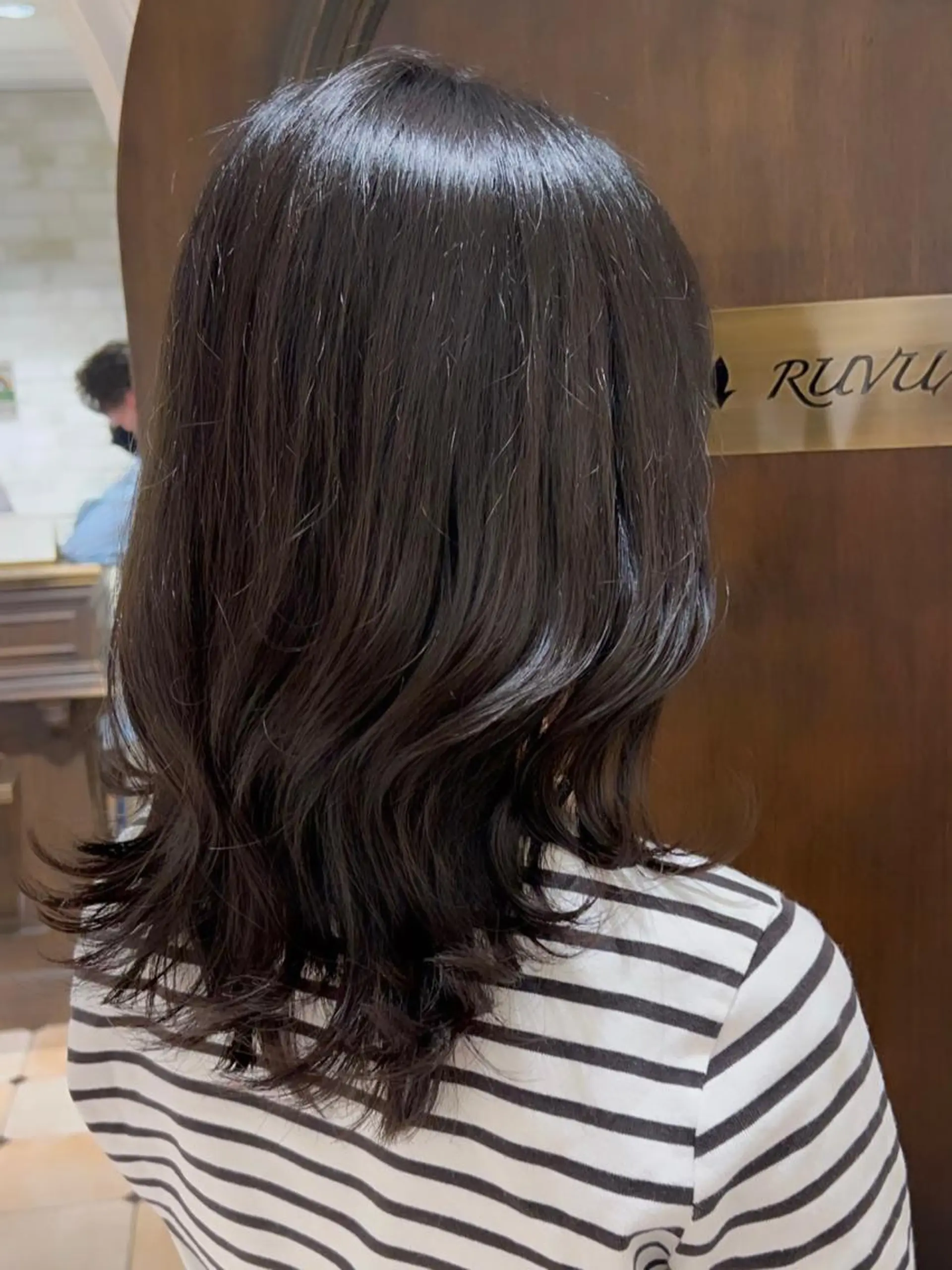 ミディアム ミディアムレイヤー くびれヘア レイヤーカット カット ヘアカラー トリートメント 🧡くびれヘア/前髪 顔周り🧡久原結衣のヘアスタイル
