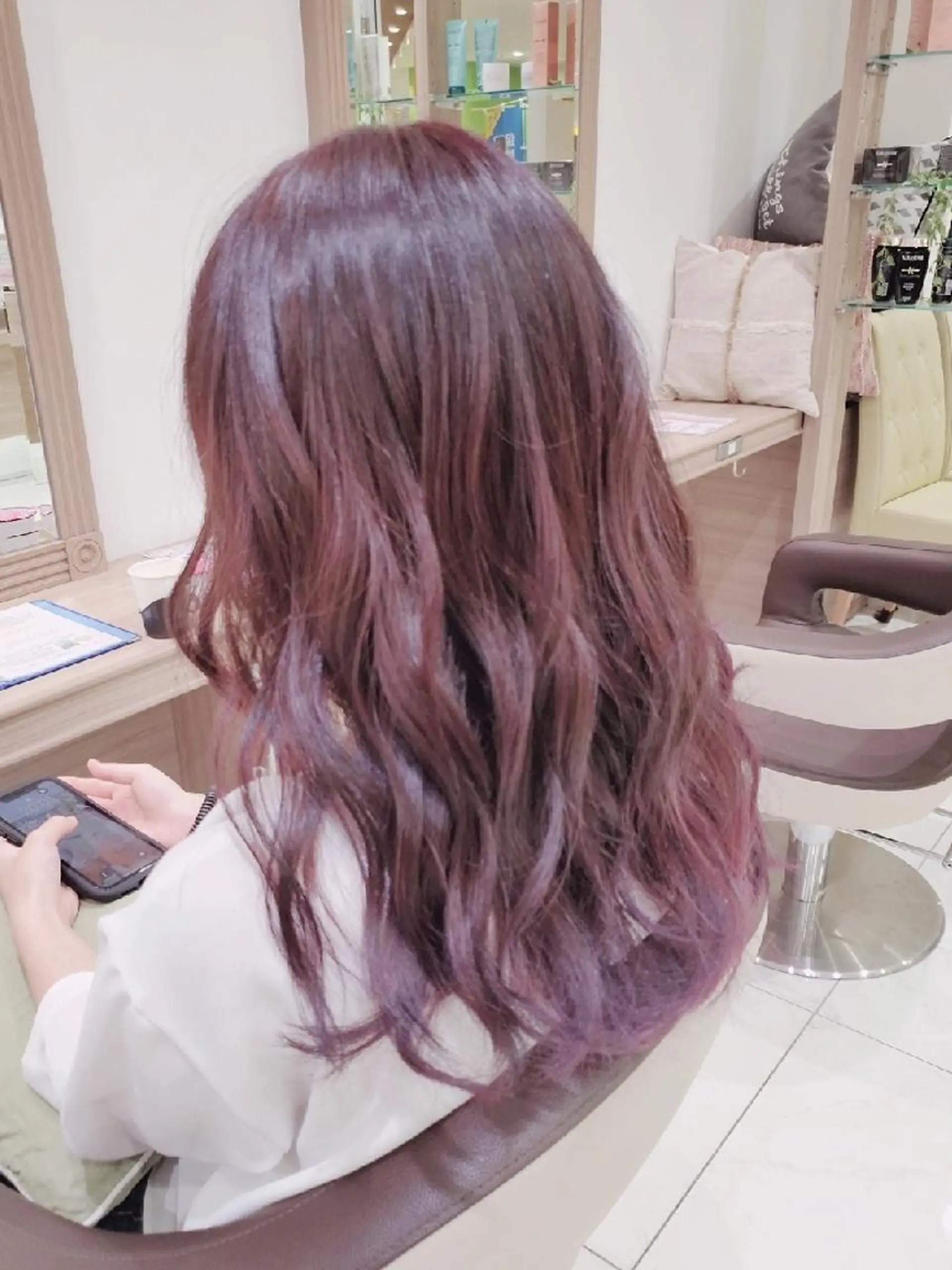 セミロング カラー ブリーチ グラデーションカラー 髪質改善 中村 和貴のヘアスタイル