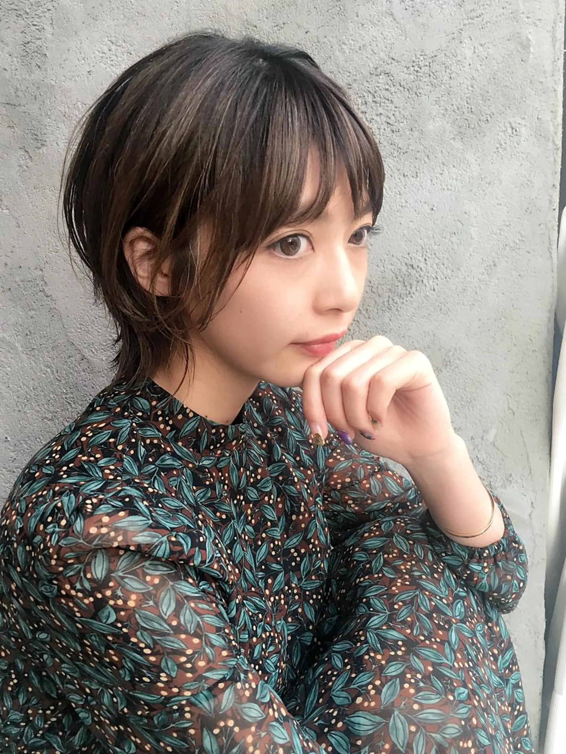 ショート カラー ショートレイヤー レイヤーカット ショートヘア EMANON天神所属・Hitomi Ezakiのヘアスタイル
