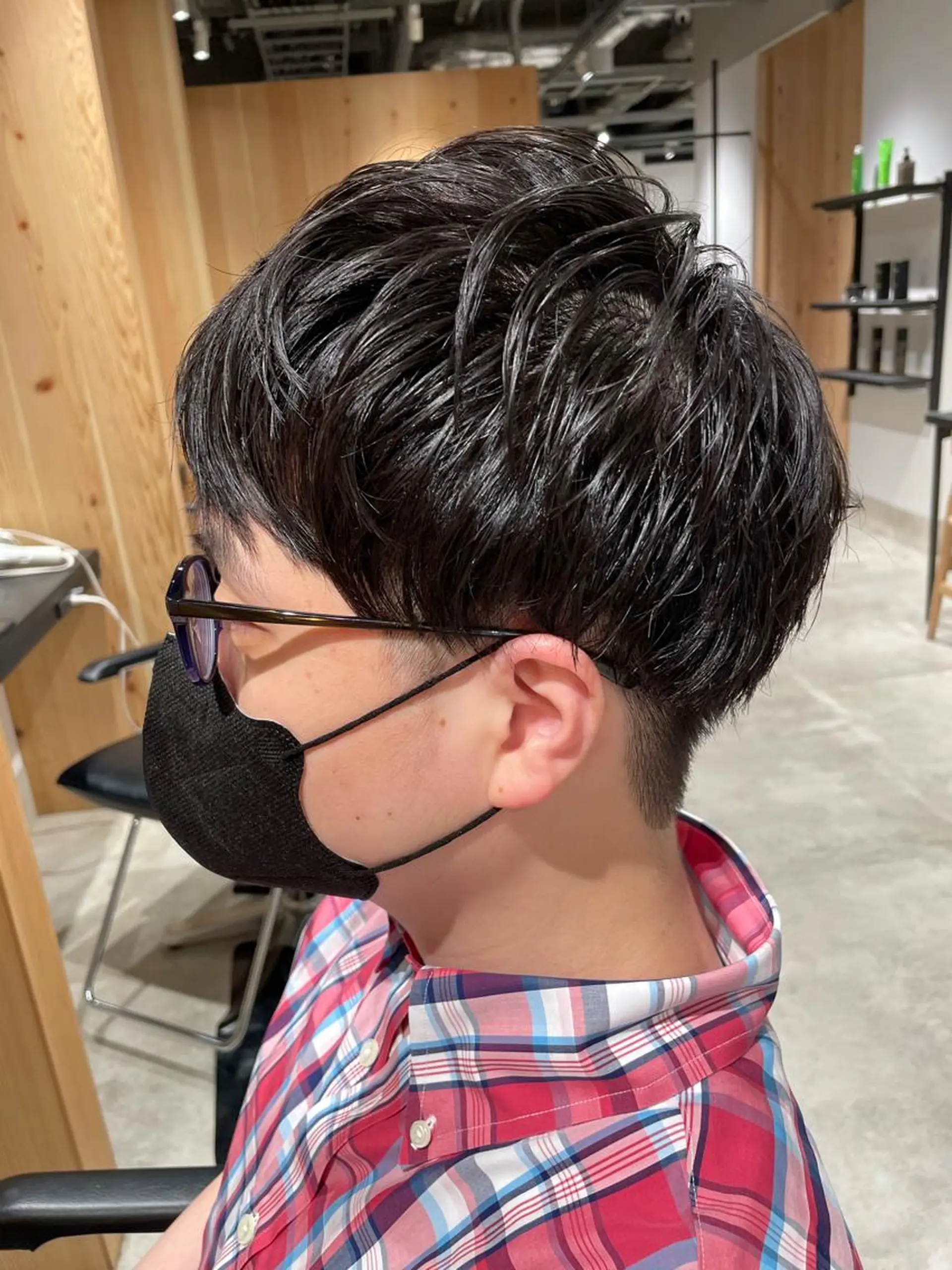 ショート カラー パーマ ヘアアレンジ メンズ パーソナルカラー合わ せたカラー🤍なつみのヘアスタイル