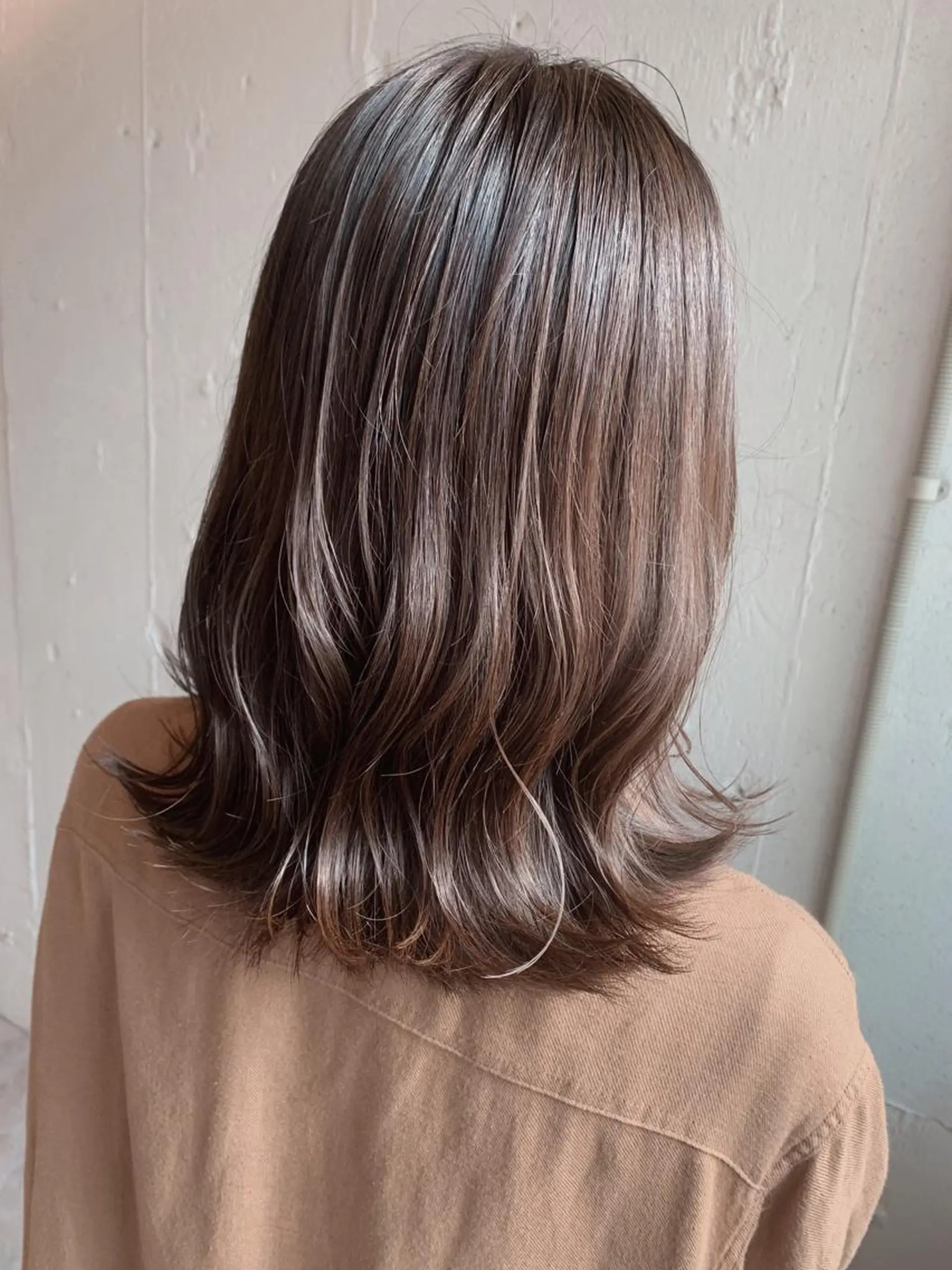 ミディアム カラー 透明感カラー イルミナカラー Fuuu《フゥ》所属・シノザキ シンゴのヘアスタイル