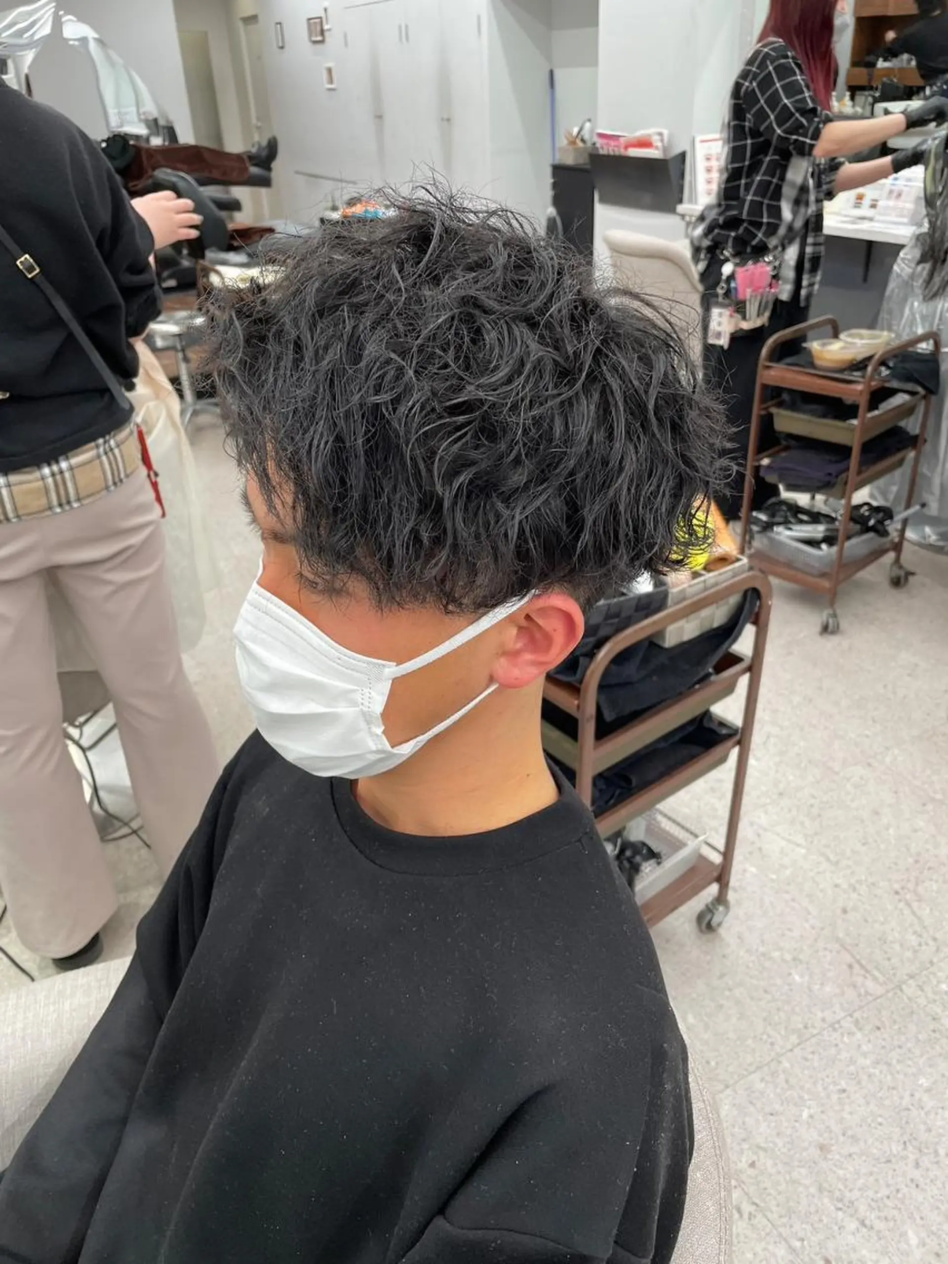 メンズ アップバング センターパート カルマパーマ マッシュ メンズパーマ メンズスタイリスト✨ 助川龍哉のヘアスタイル