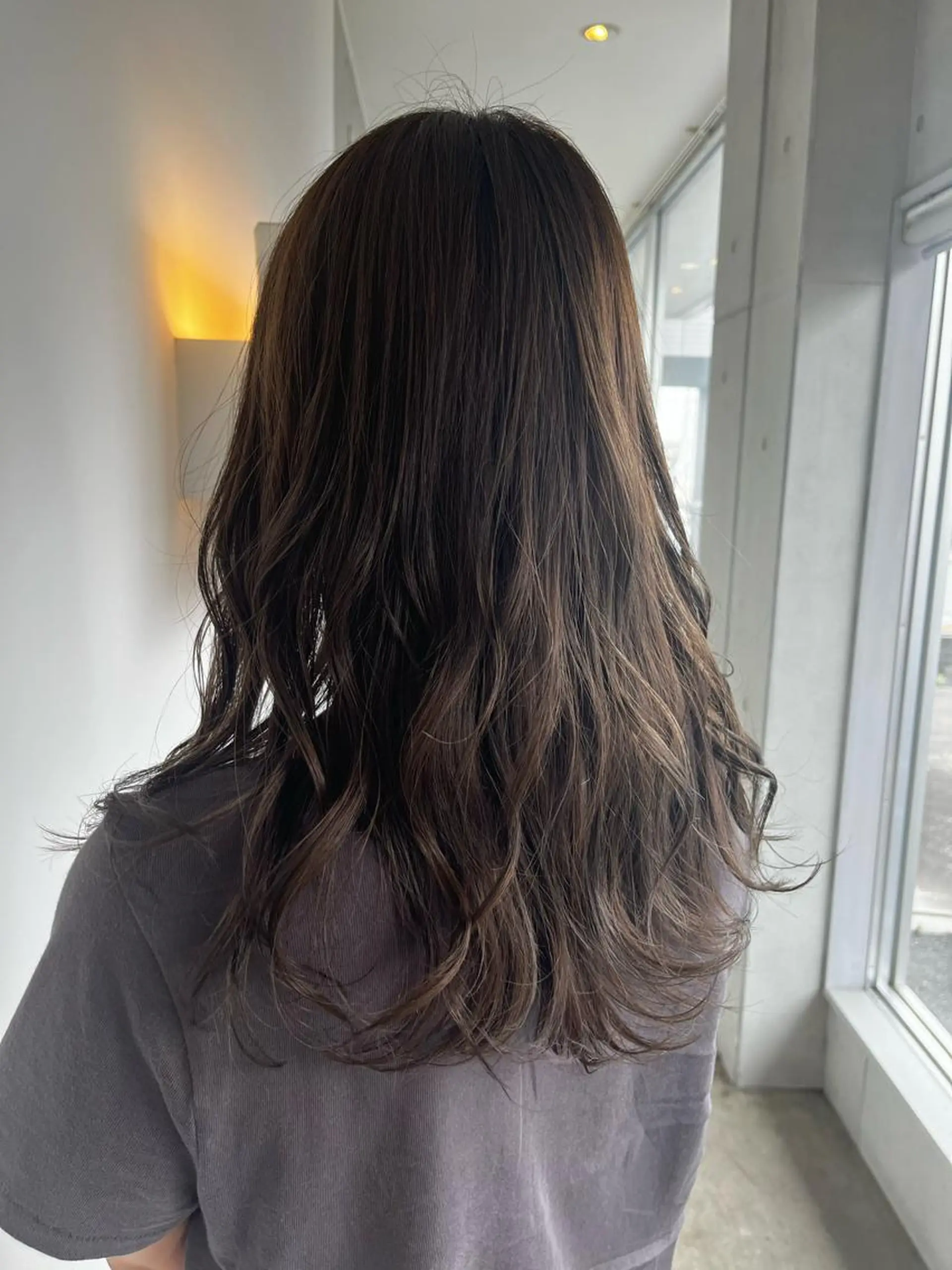 セミロング アッシュ カット ヘアカラー sharon所属・おせ ちさとのヘアスタイル