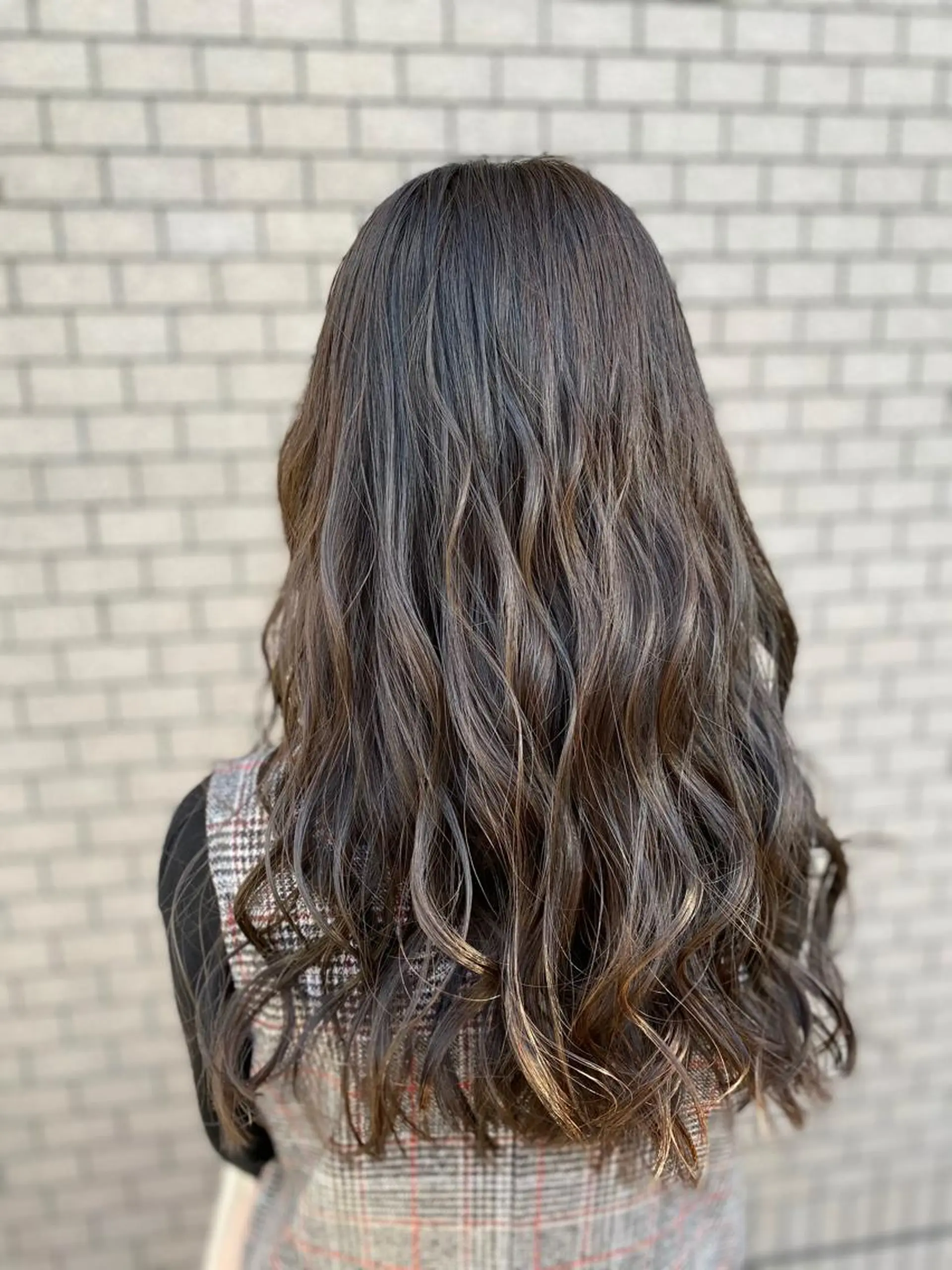 セミロング カラー ベージュカラー グレージュ トリートメント 岡本 拓朗のヘアスタイル
