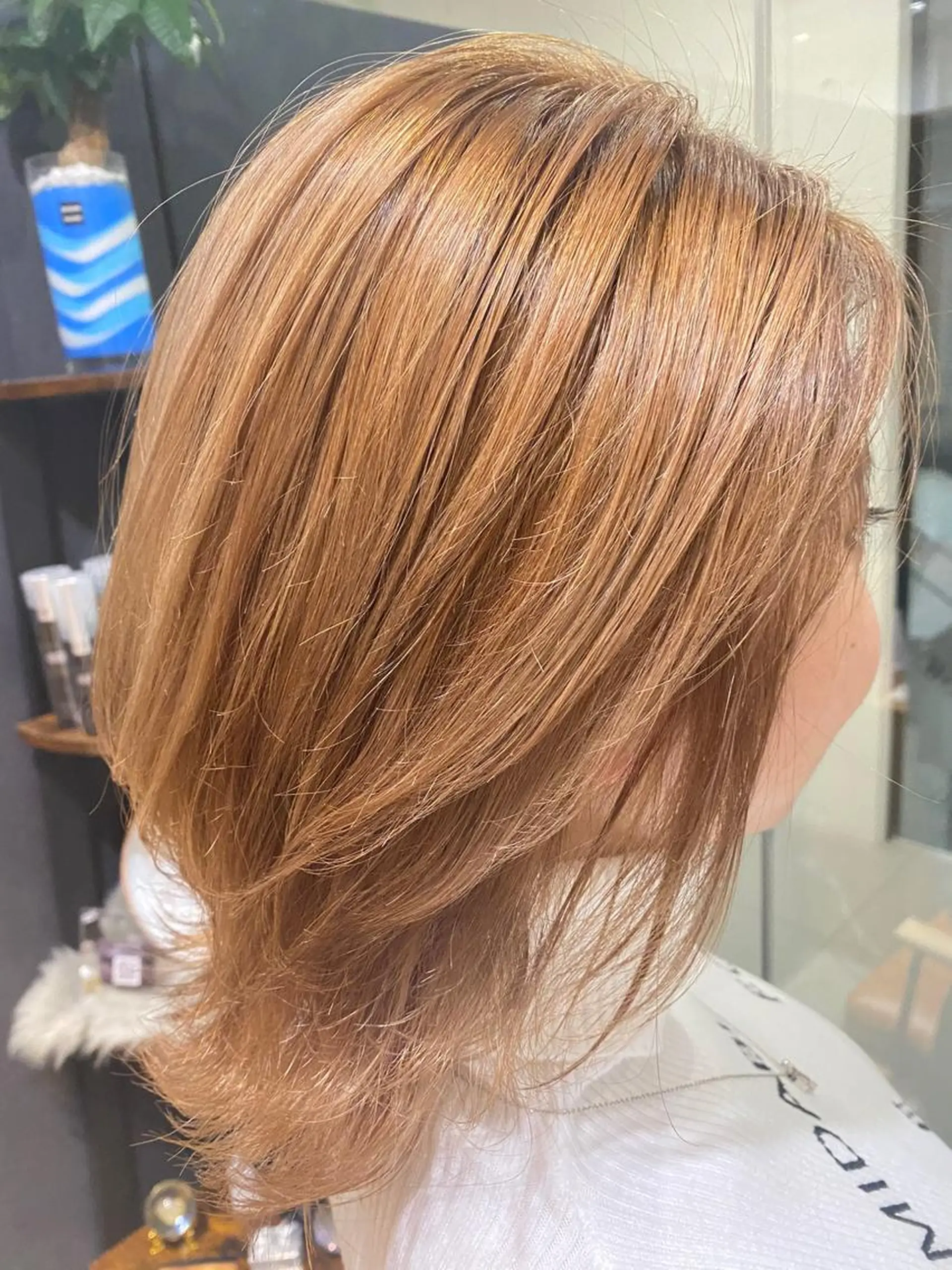 ミディアム カラー ハイトーンカラー ヘアカラー トリートメント 田中 アキオのヘアスタイル