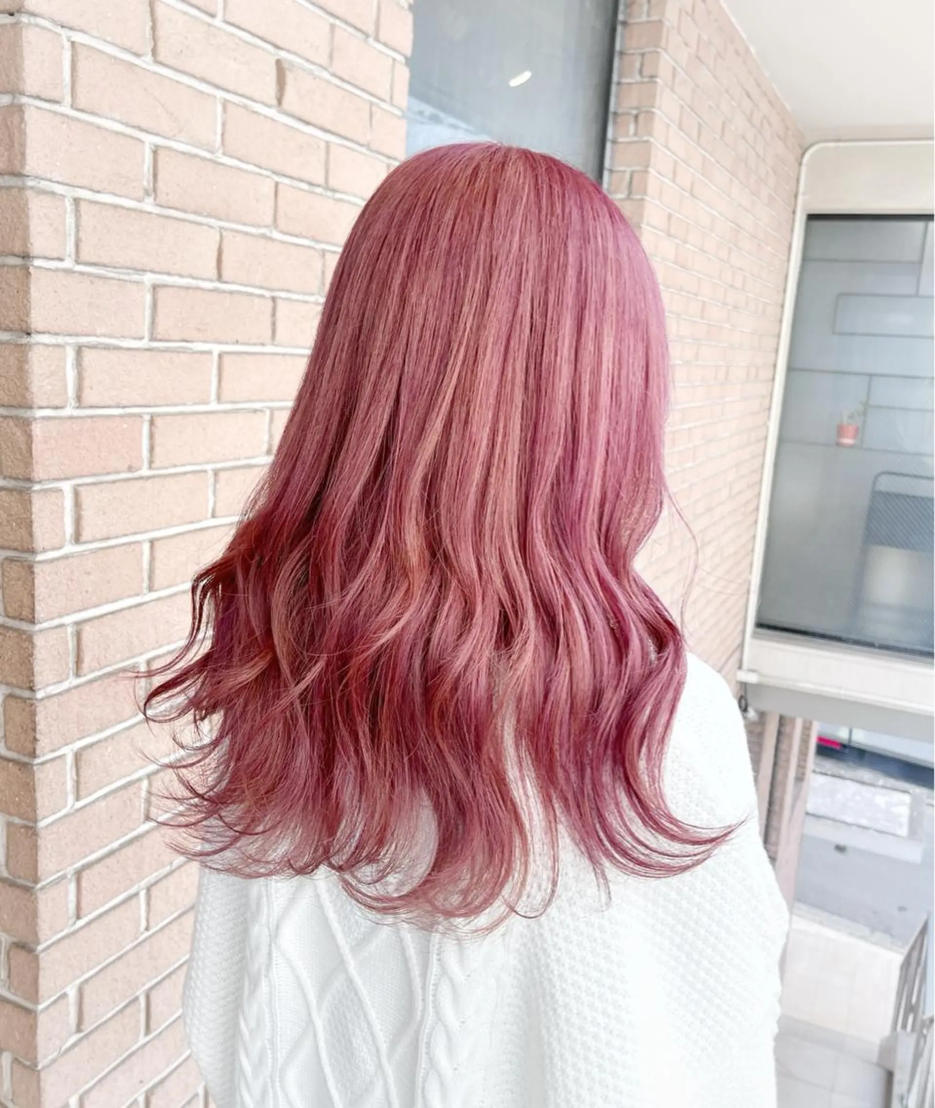 セミロング カラー ヘアアレンジ ラベンダーカラー ピンクカラー ピンクラベンダー ヘアカラー ピンクカラー🩷 ヘアセットＮＯ.1のヘアスタイル