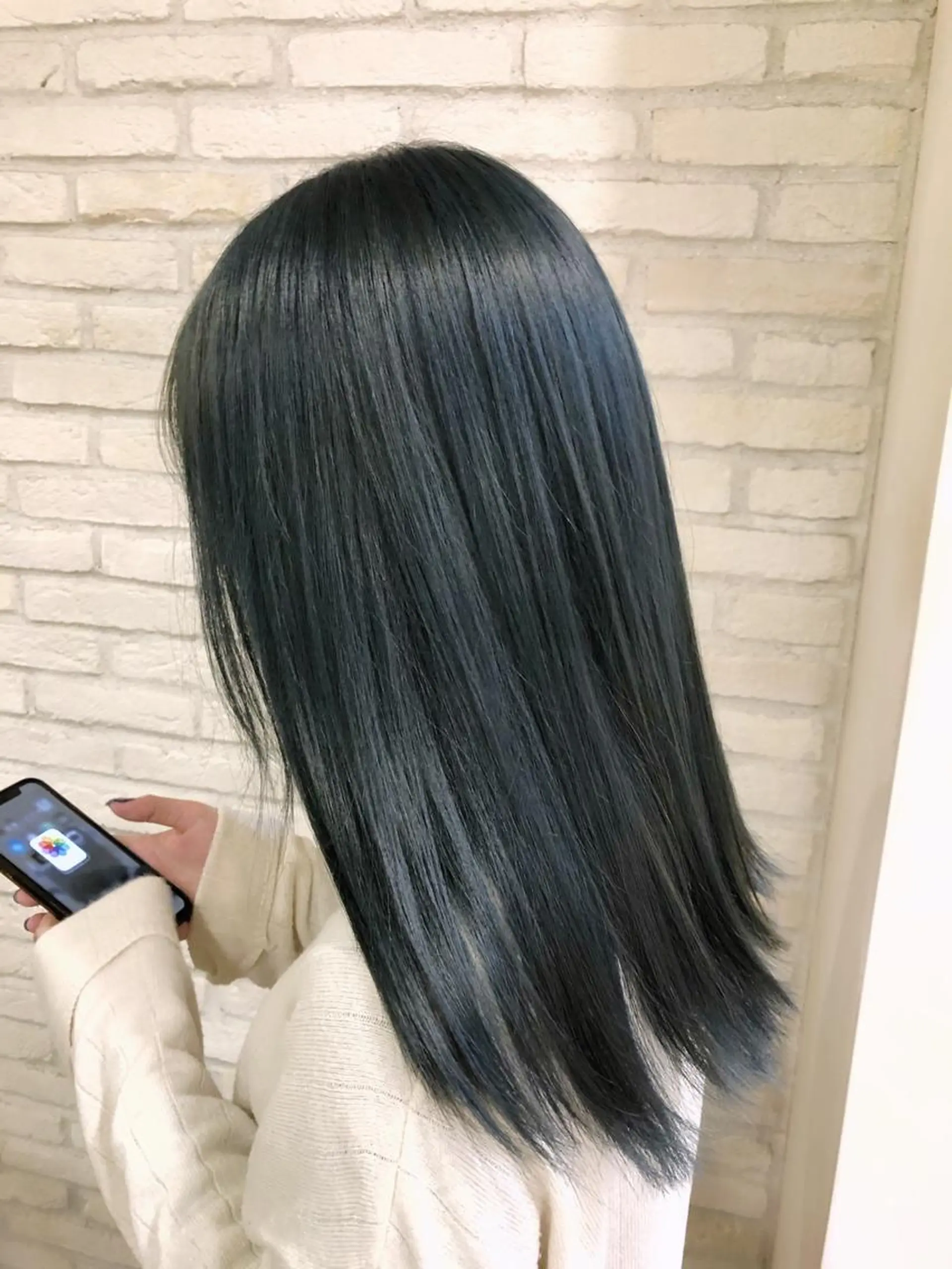 ロング カラー ブリーチ ネイビーカラー oggi +KENJE所属・大平 美沙のヘアスタイル
