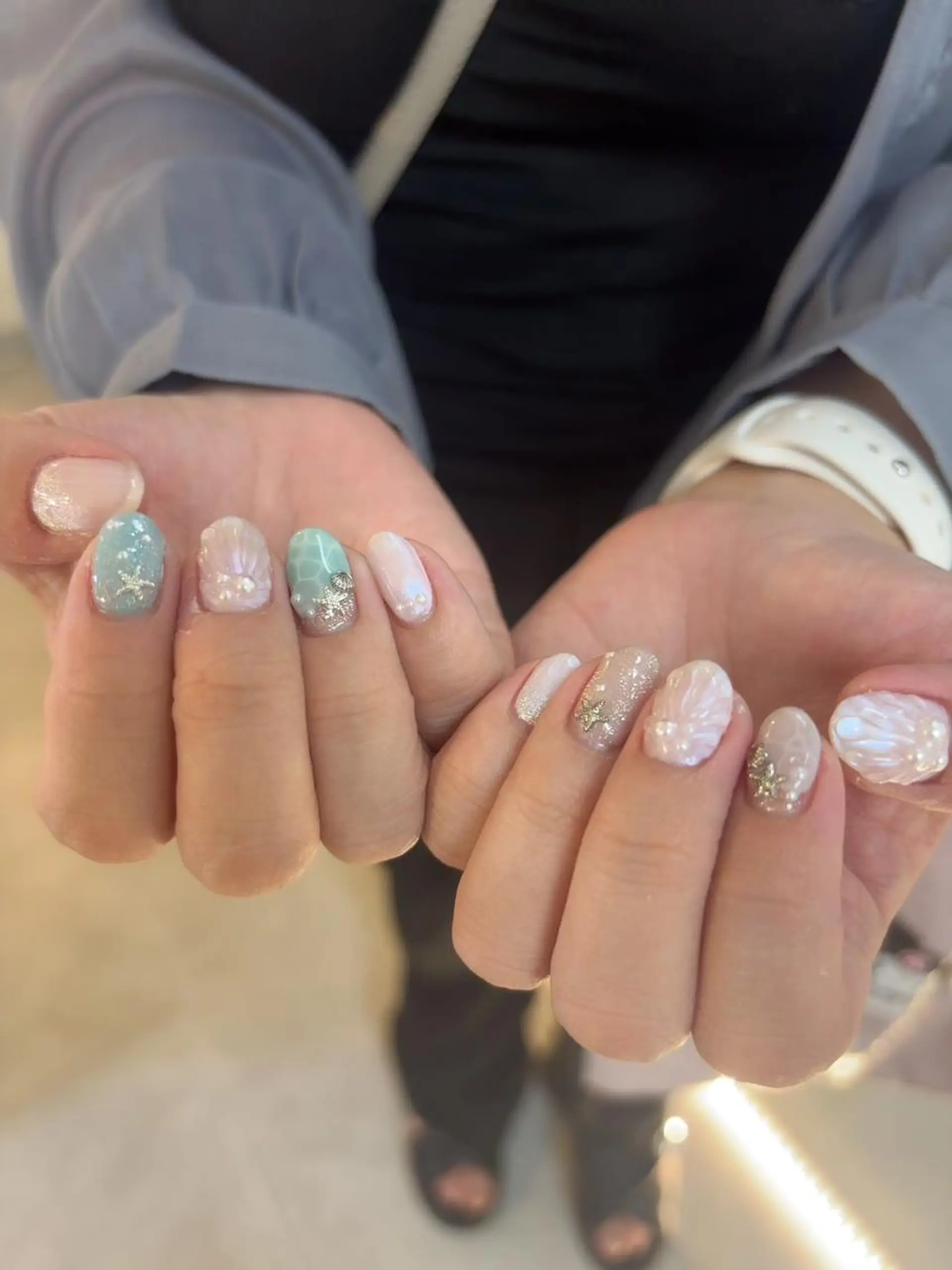 ネイル ハンドネイル Trinity ネイリストスタッフのネイルデザイン