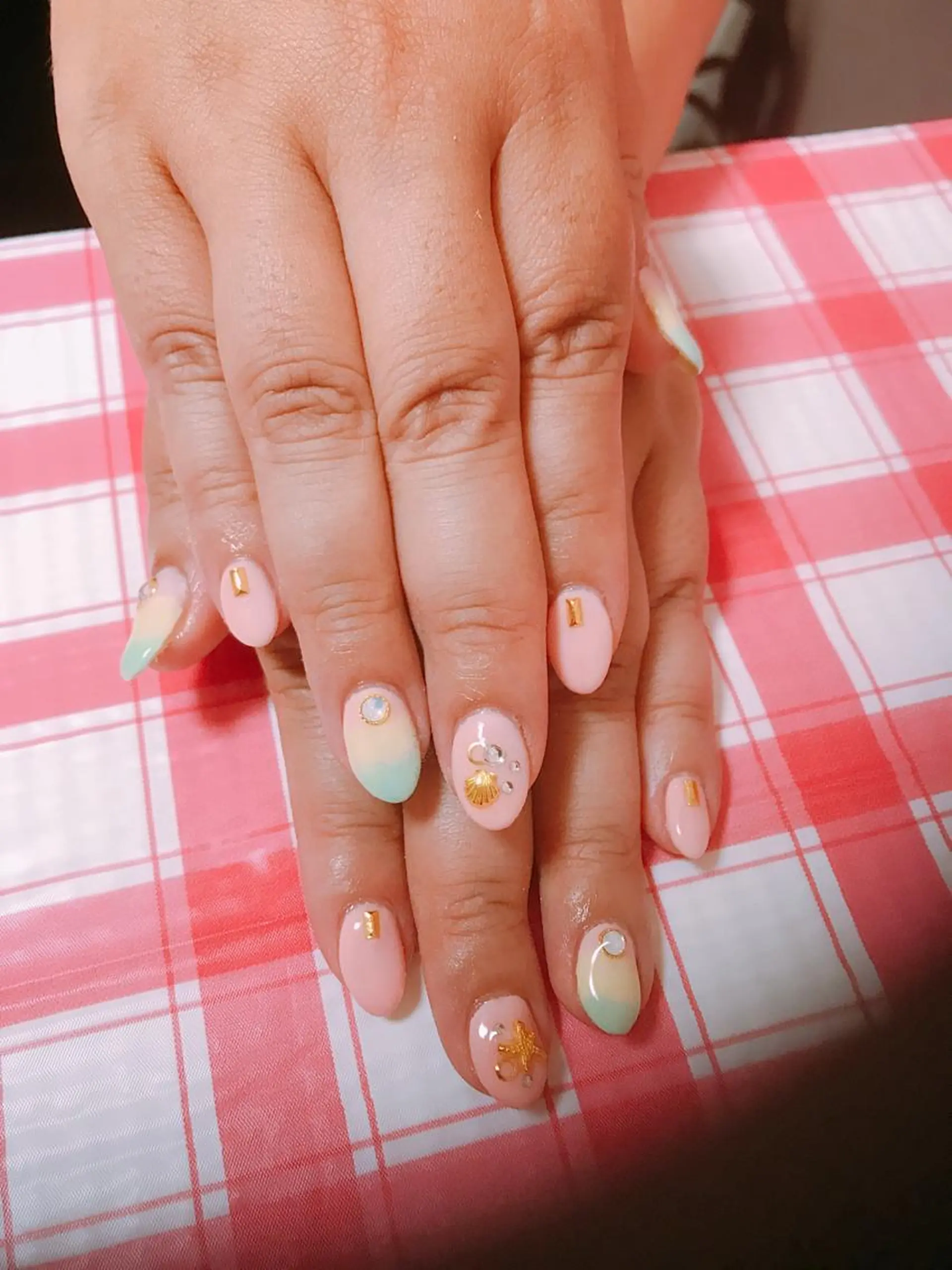 ネイル ハンドネイル 藤 あやのネイルデザイン