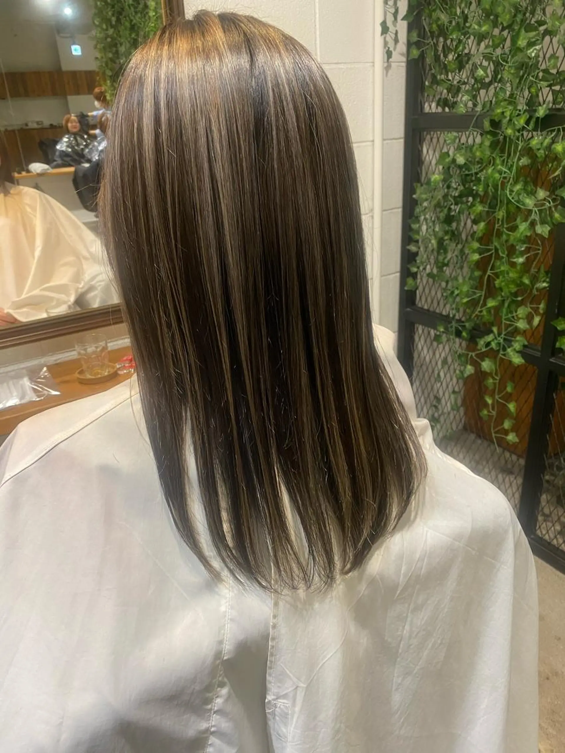 セミロング カラー パーマ ヘアアレンジ メンズ キッズ メンズハイライト ハイライトカラー ハイライト Forest. -髪質改善-のヘアスタイル