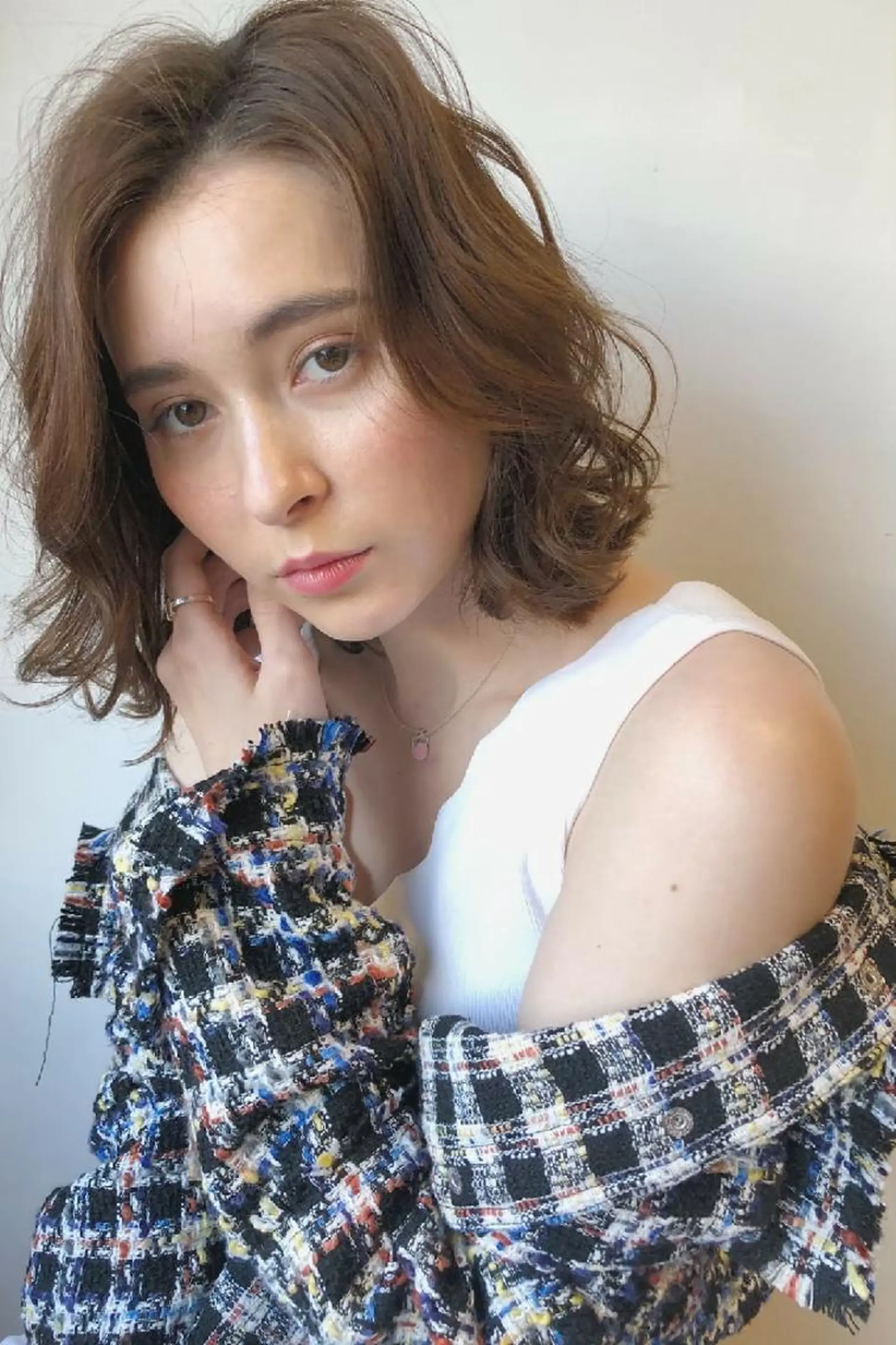 ミディアム ヘアアレンジ カット パーマ デザイナー Anne アンのヘアスタイル