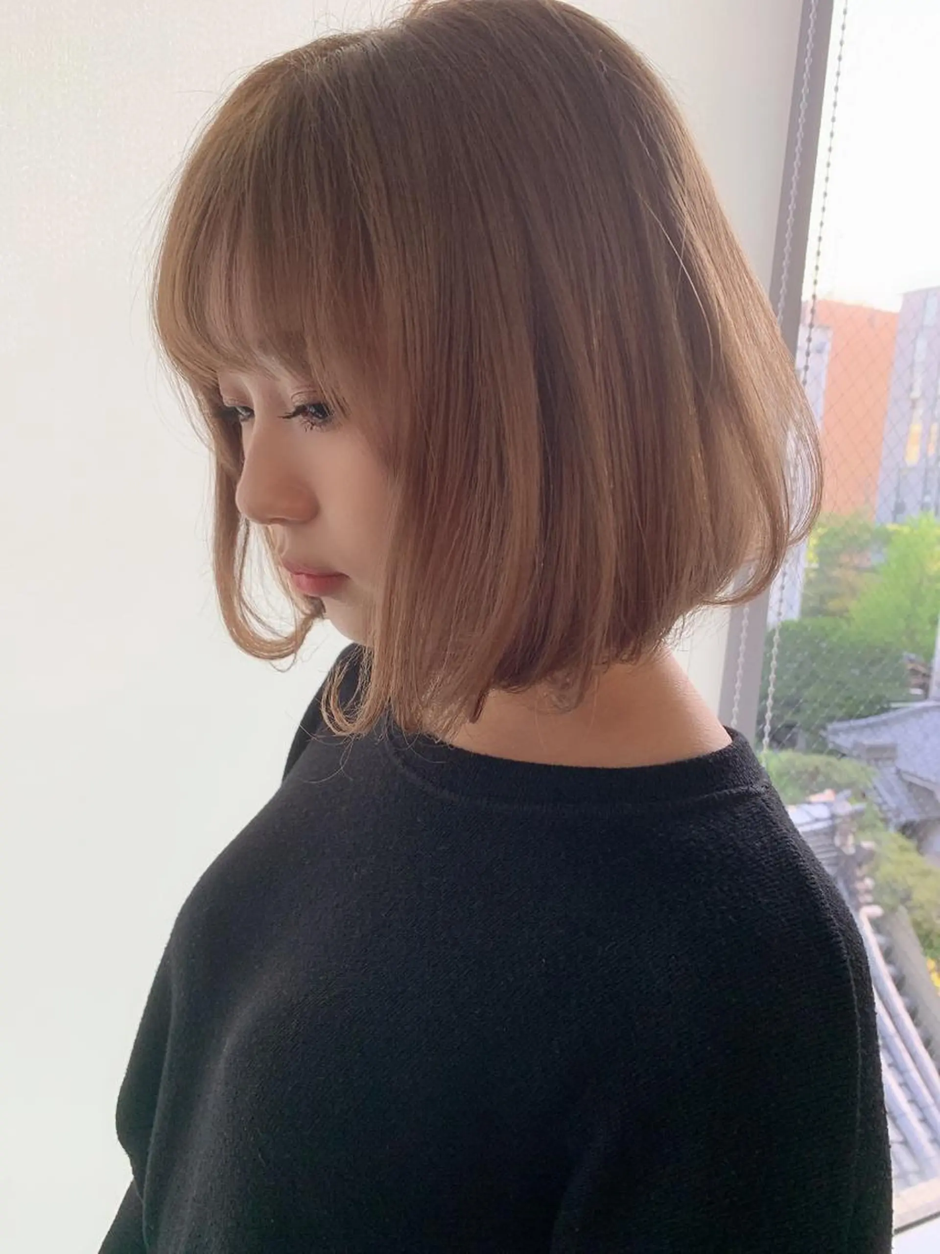 セミロング アッシュ ハイライト レイヤーカット stylist ネネのヘアスタイル