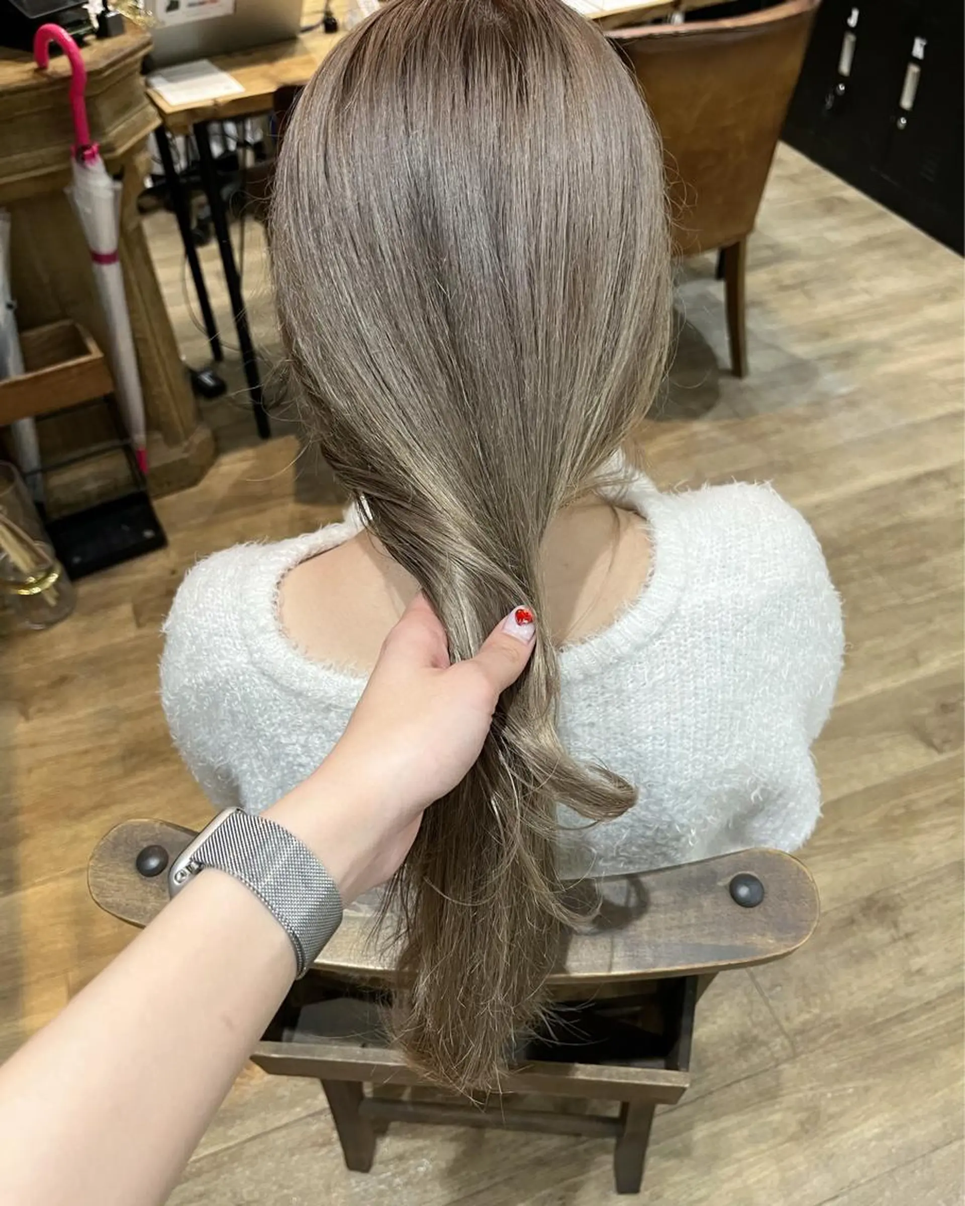 ロング カラー ネイル ブリーチ ヘアカラー トリートメント 𝗺𝗶𝗸𝘂♡ 似合わせ🎀のヘアスタイル