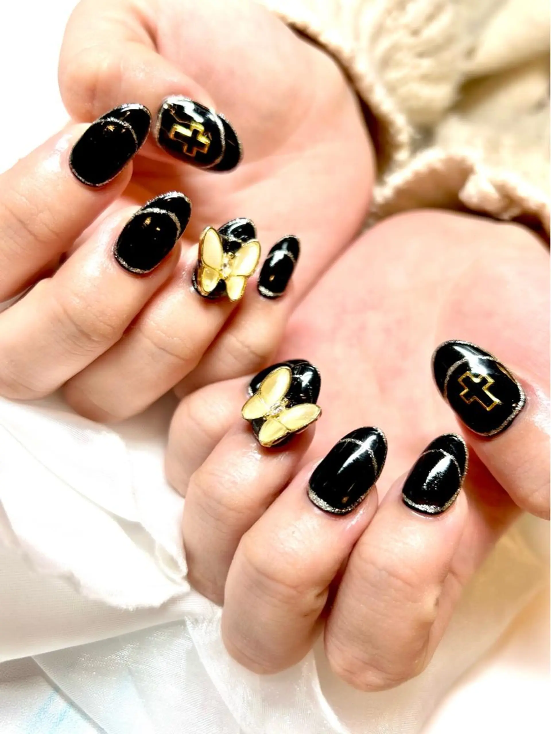 ネイル アートネイル ジェルネイル ロングネイル マグネットネイル ニュアンスネイル ハンドネイル clover nailのネイルデザイン