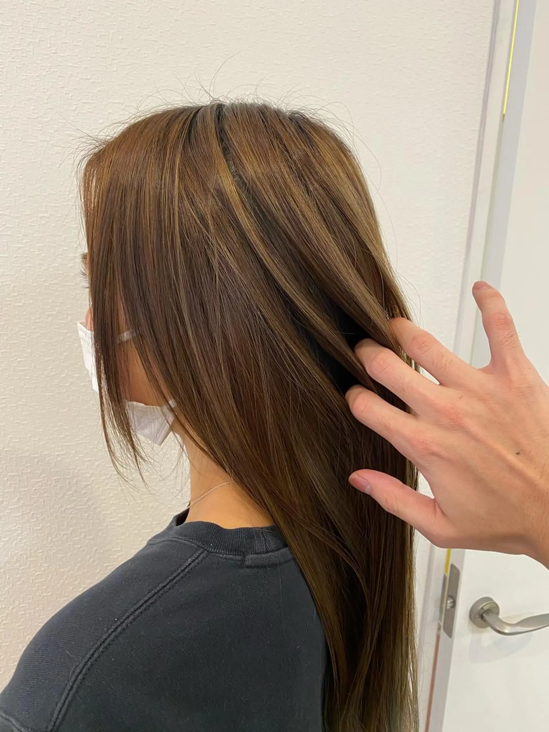 ロング レイヤーカット フジサキ ハヤトのヘアスタイル