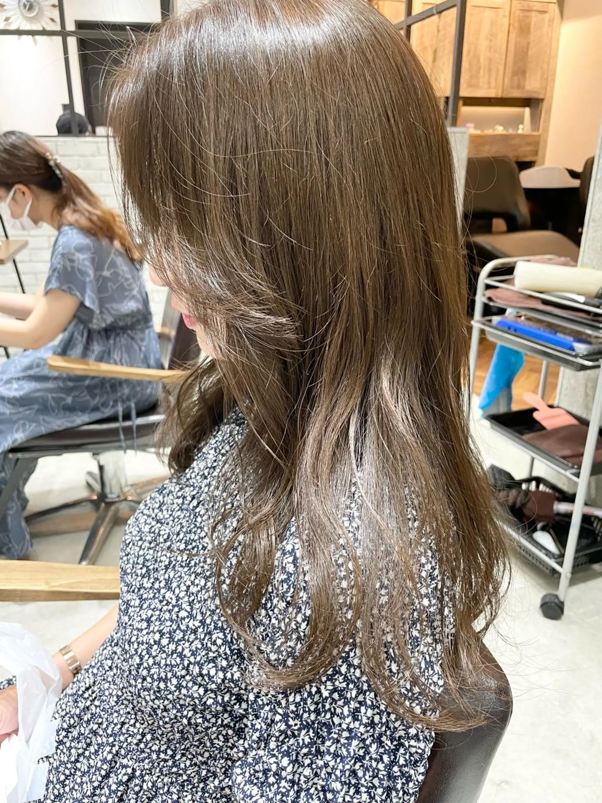 セミロング カラー ベージュカラー ヘアカラー トリートメント 🌿ニュアンスヘア 🌿福田沙也加のヘアスタイル