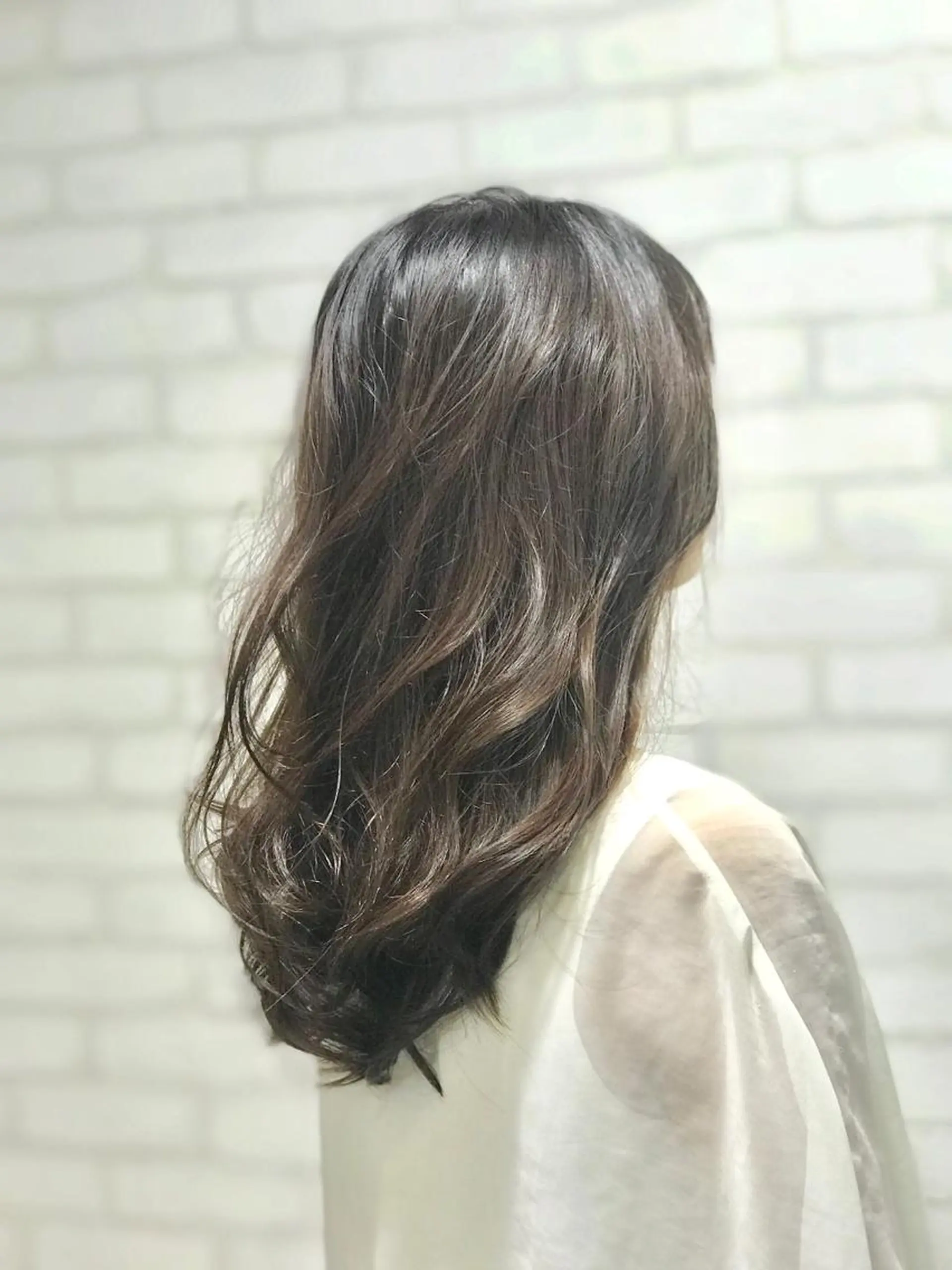 ロング カット ヘアカラー Selene hair OSAKAのヘアスタイル
