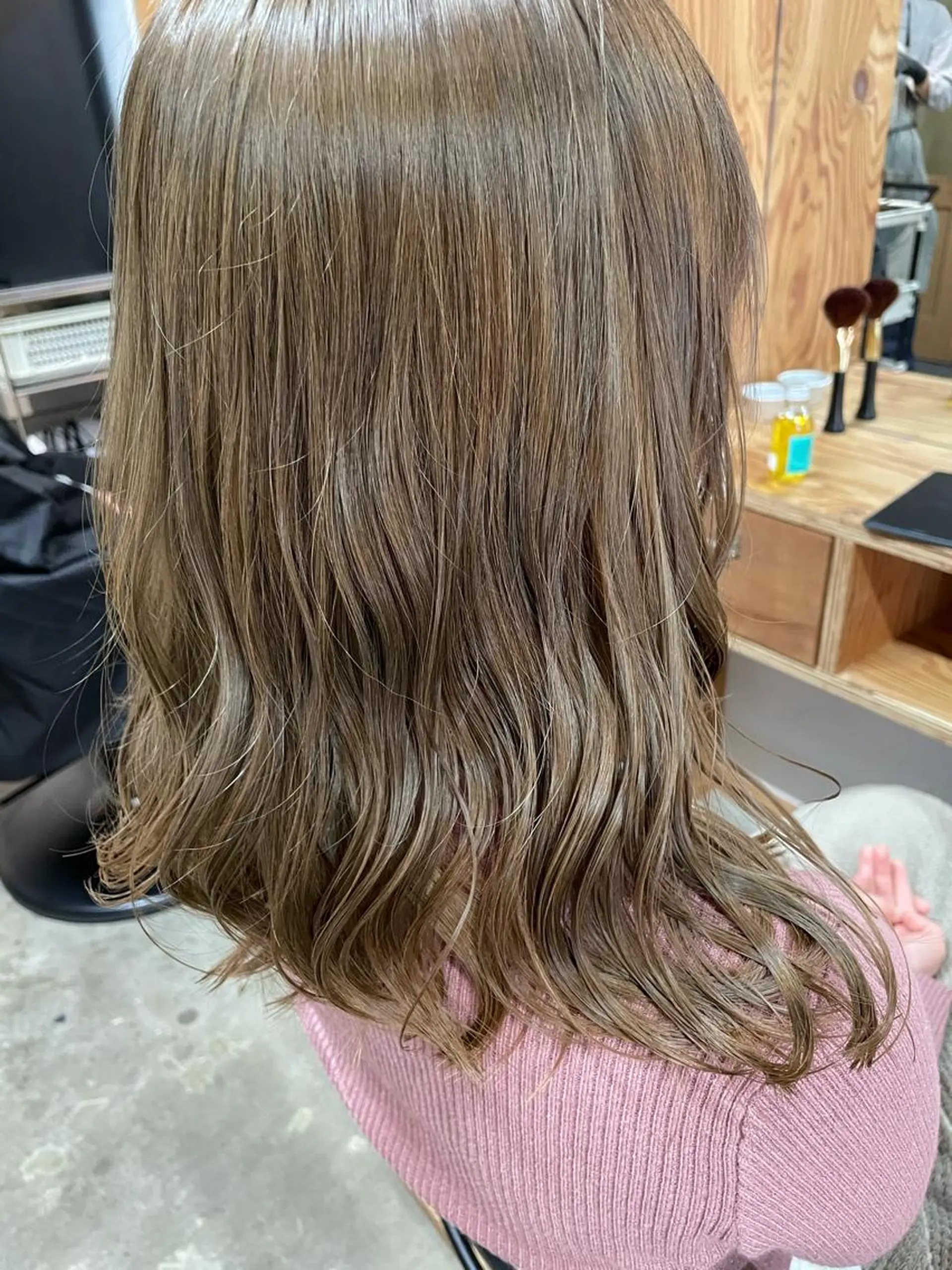 ロング カラー パーマ ヘアアレンジ マツエク・マツパ ベージュカラー ミルクティーベージュ entality所属・暖色ボブ 🍊rikakoのヘアスタイル