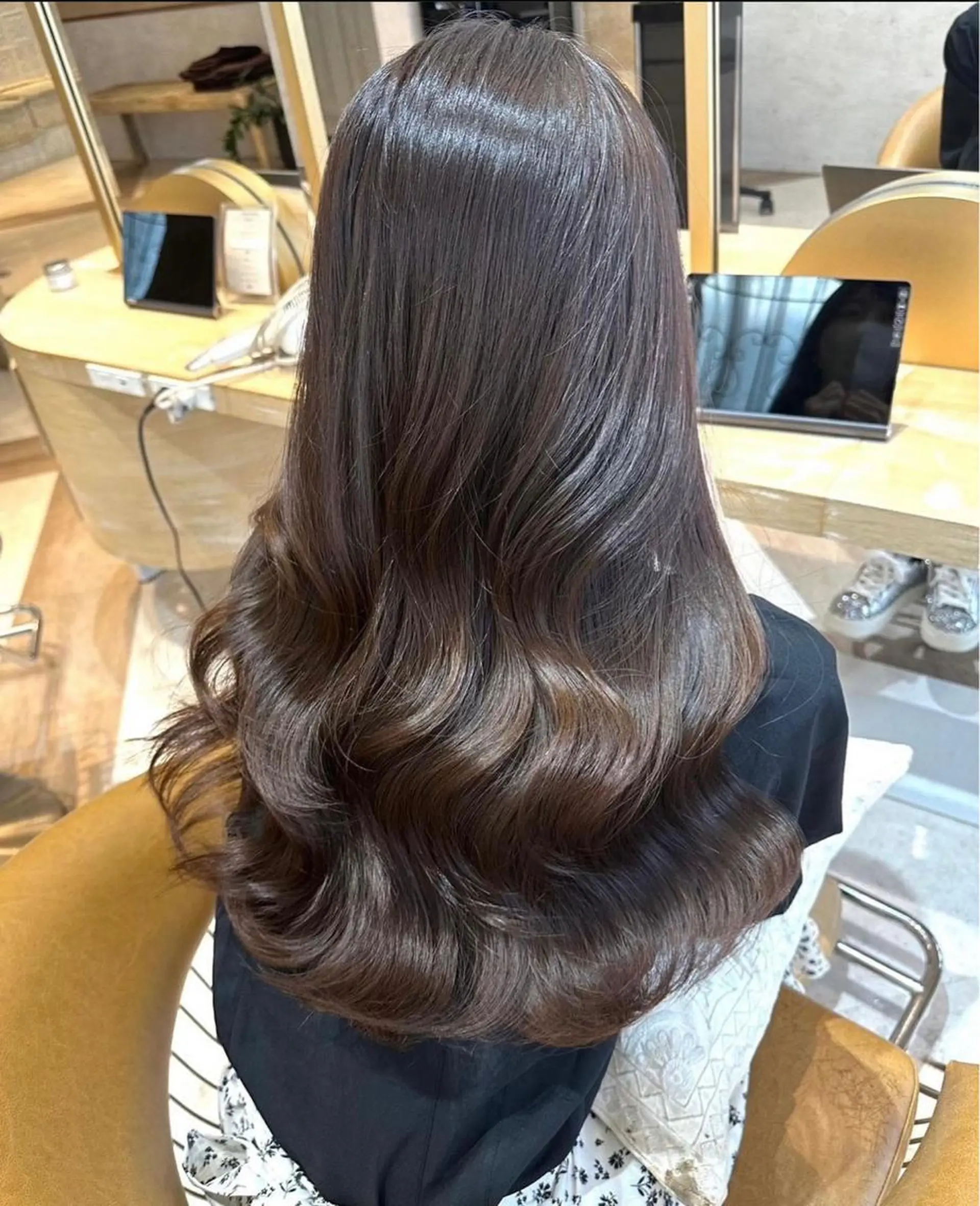 ロング ボブ ハイライト 髪質改善 韓国風ヘア 小顔カット ヘアカラー トリートメント 透明感カラー/カット 髪質改善/森栄範のヘアスタイル