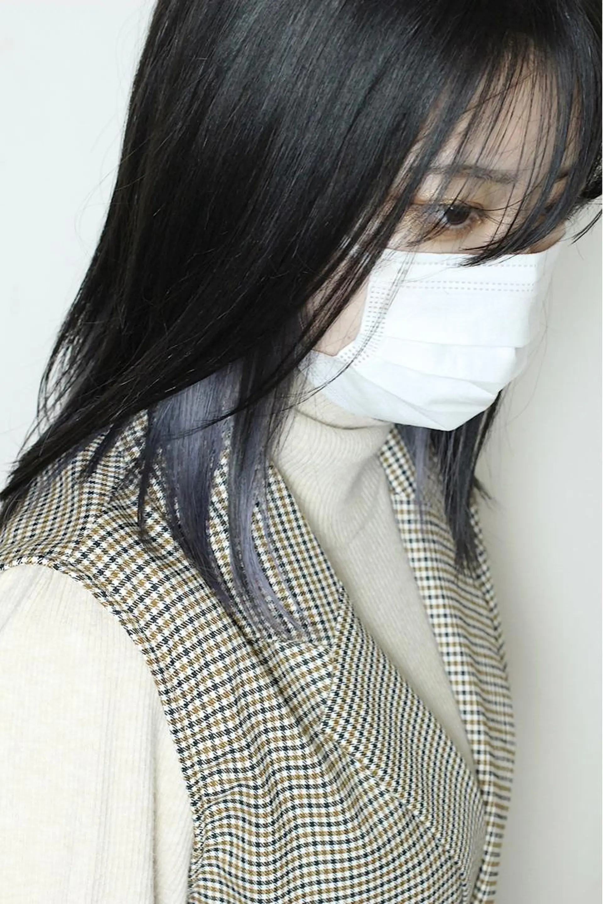 ミディアム カラー シルバー ヘアカラー 土居 正季のヘアスタイル