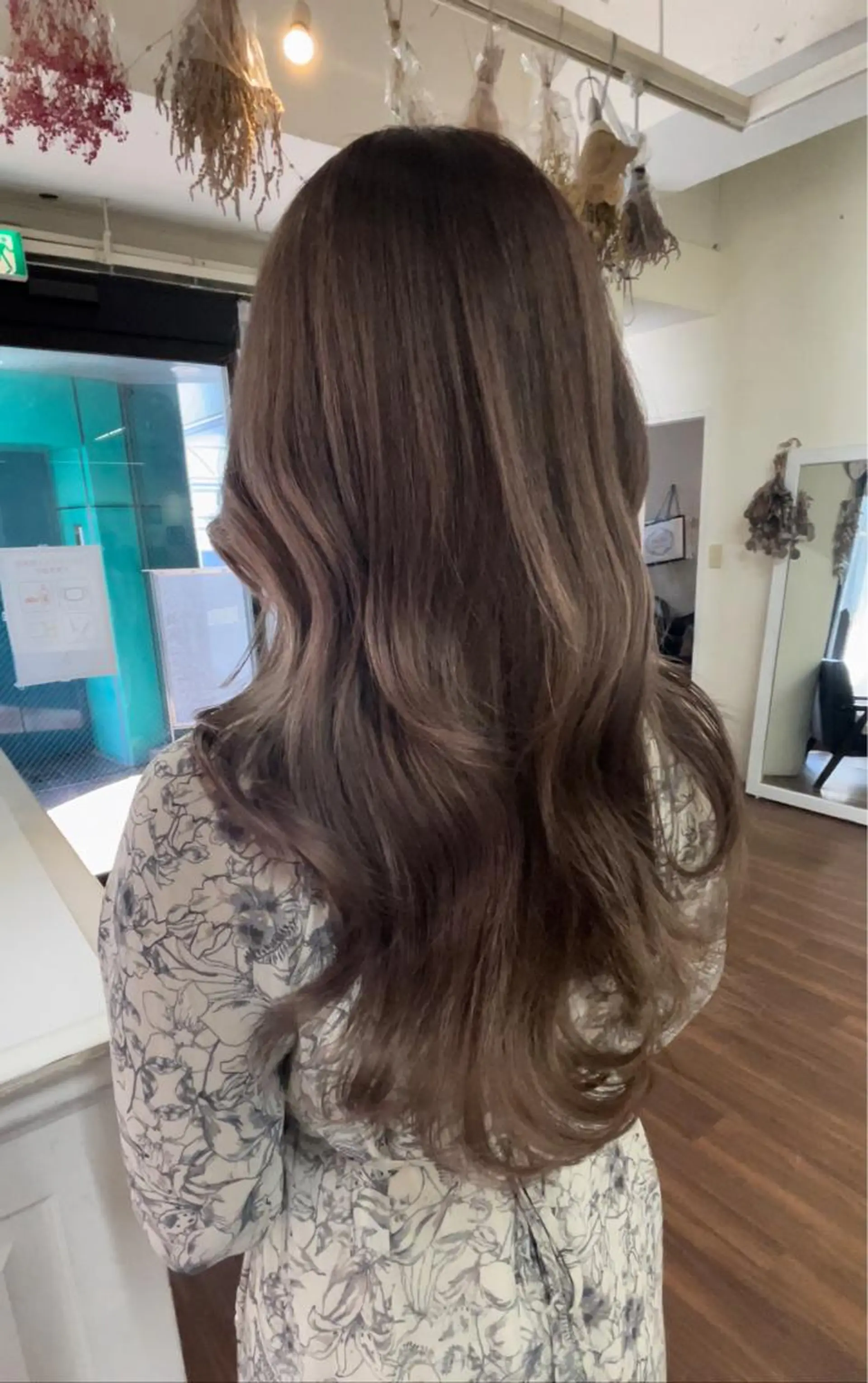 ロング 韓国風ヘア ロング カット ヘアカラー トリートメント TMJ所属・バズる韓国ヘア 🇰🇷溝邊　拓麿のヘアスタイル