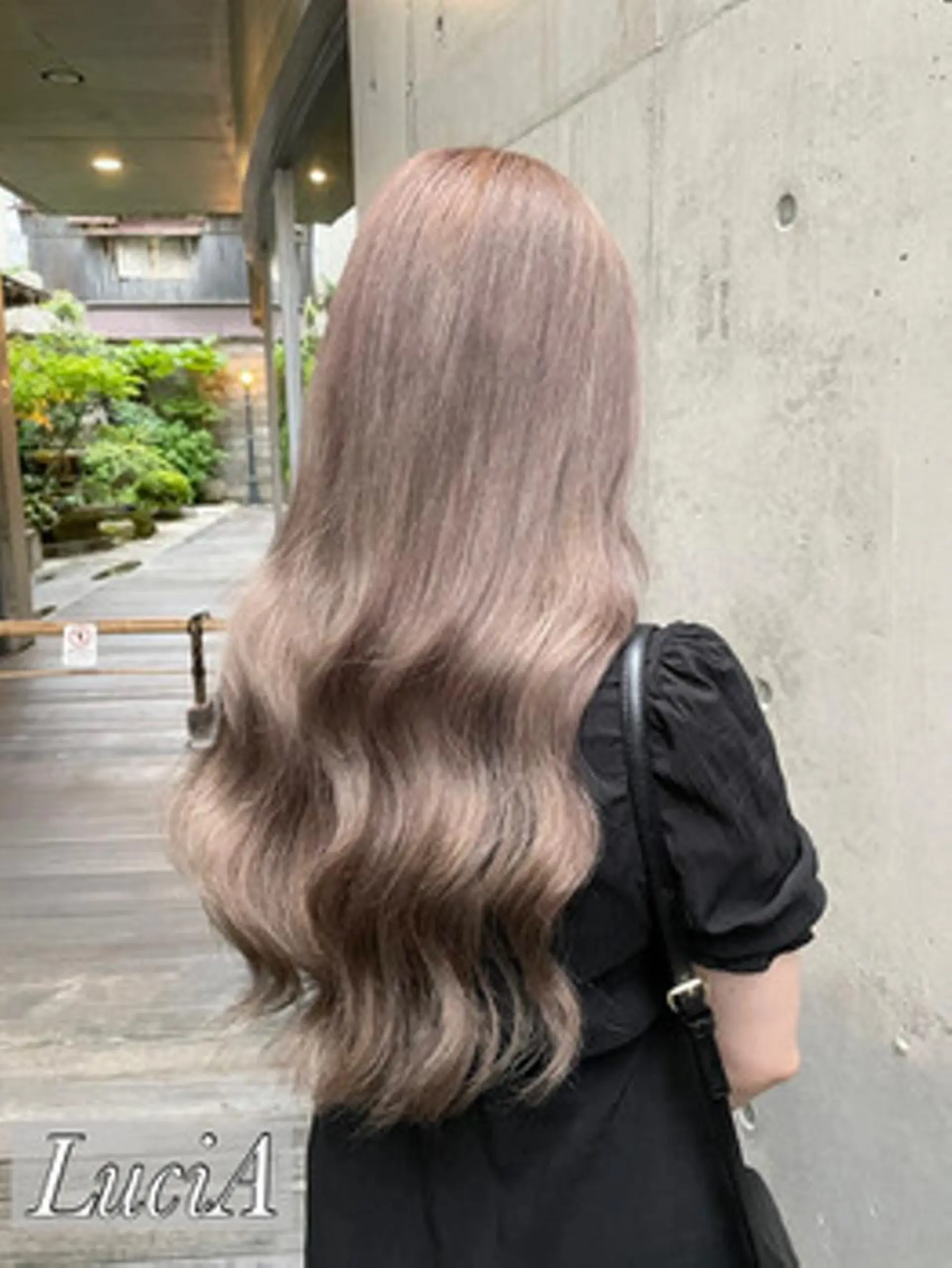 セミロング カラー ヘアアレンジ アクアカラー ブリーチ ケアブリーチ イルミナカラー エクステ LuciA/エクステ カラーのヘアスタイル