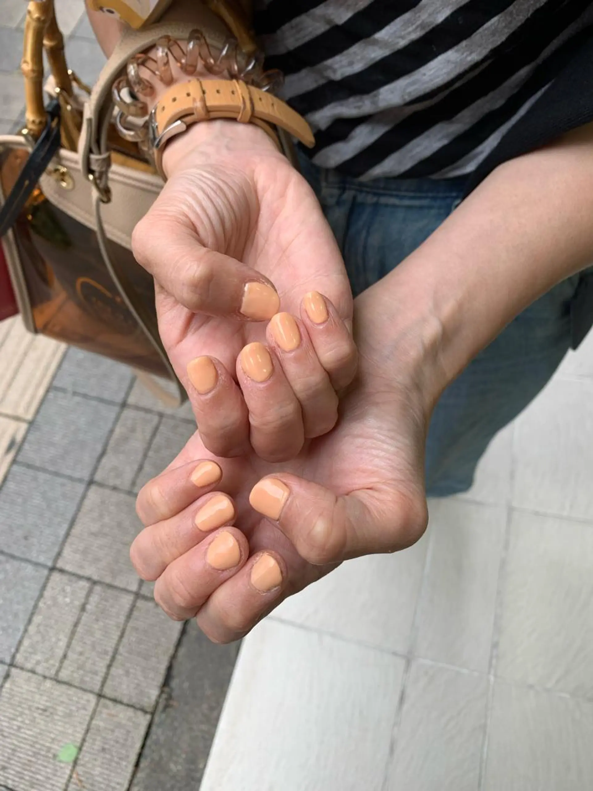 ネイル オレンジ 似合わせレイヤーカ ット　ʚɞ riiのヘアスタイル