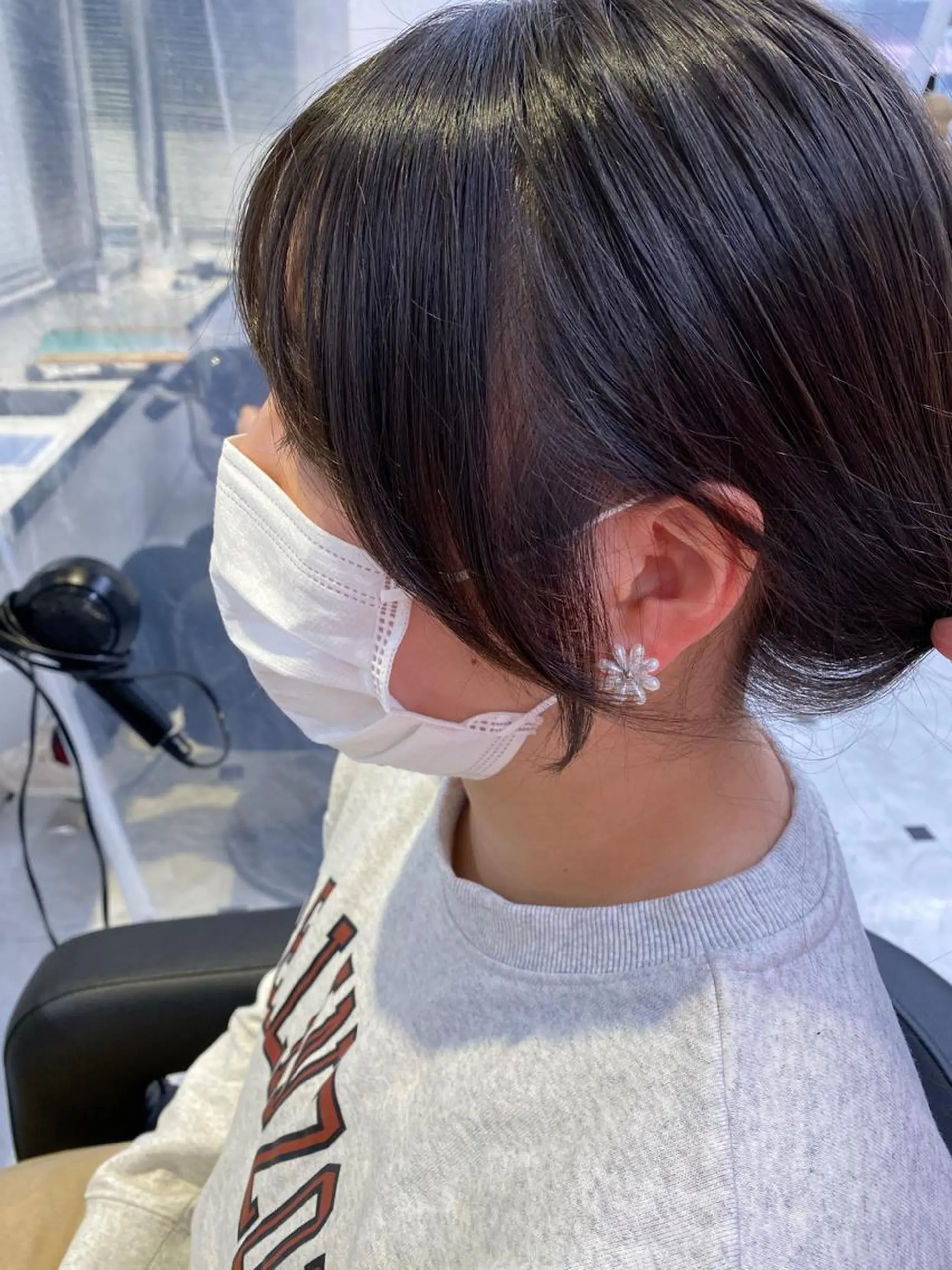 セミロング カラー ケアブリーチ 韓国レイヤーKYONのヘアスタイル