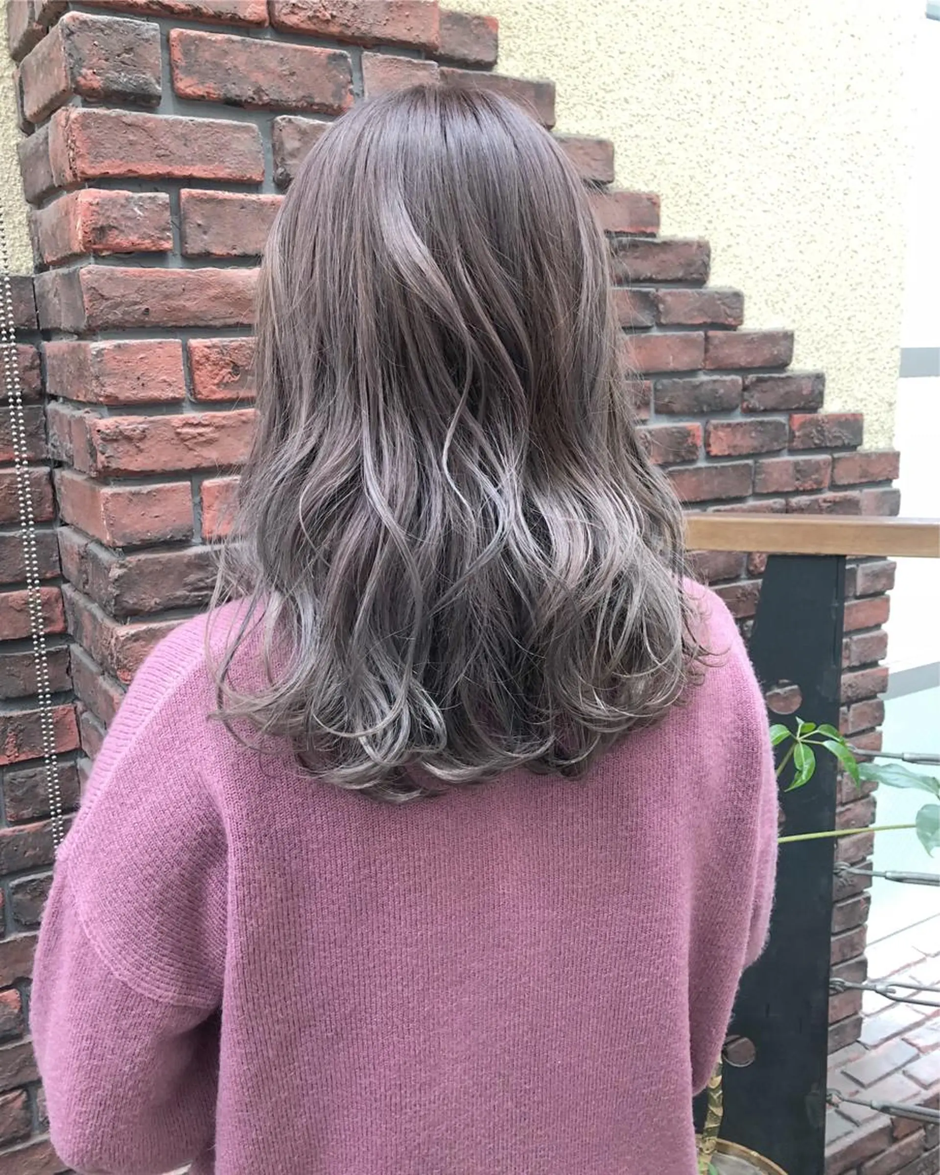 セミロング カラー nakahara madokaのヘアスタイル