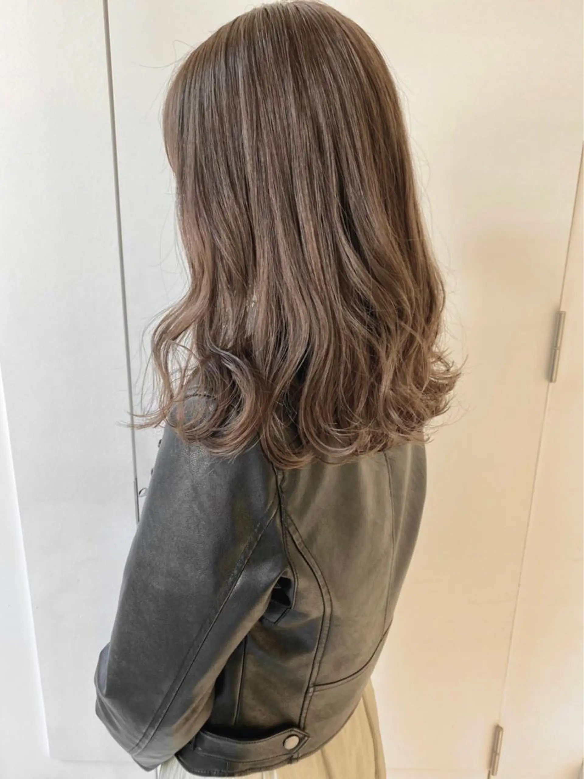 ロング カラー ヘアアレンジ ベージュカラー GO TODAY  SHAiRE SALON岡山所属・Sana/ 耳ツボ/インナーのヘアスタイル
