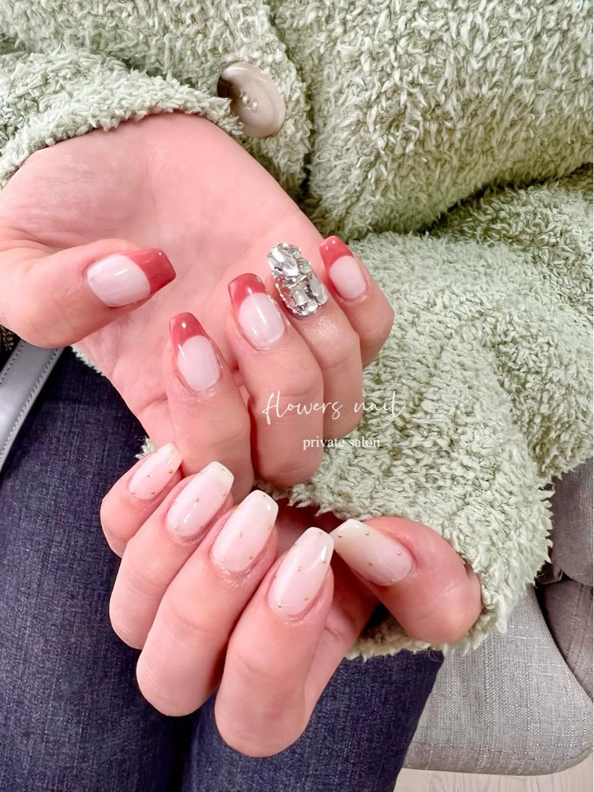 ネイル フレンチネイル ジェルネイル 持ち込み パラジェル 春ネイル ハンドネイル flowers nailのネイルデザイン