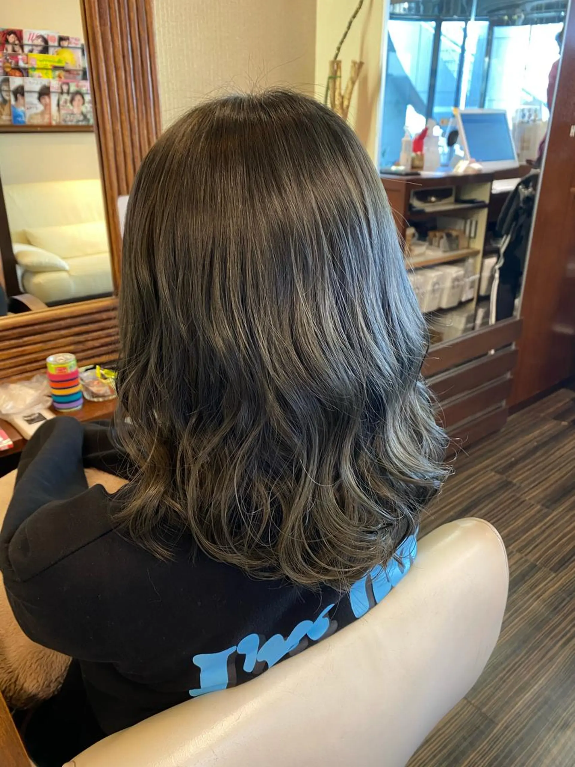 ミディアム カラー ヘアアレンジ ヘアカラー トリートメント 加藤 瑠美のヘアスタイル