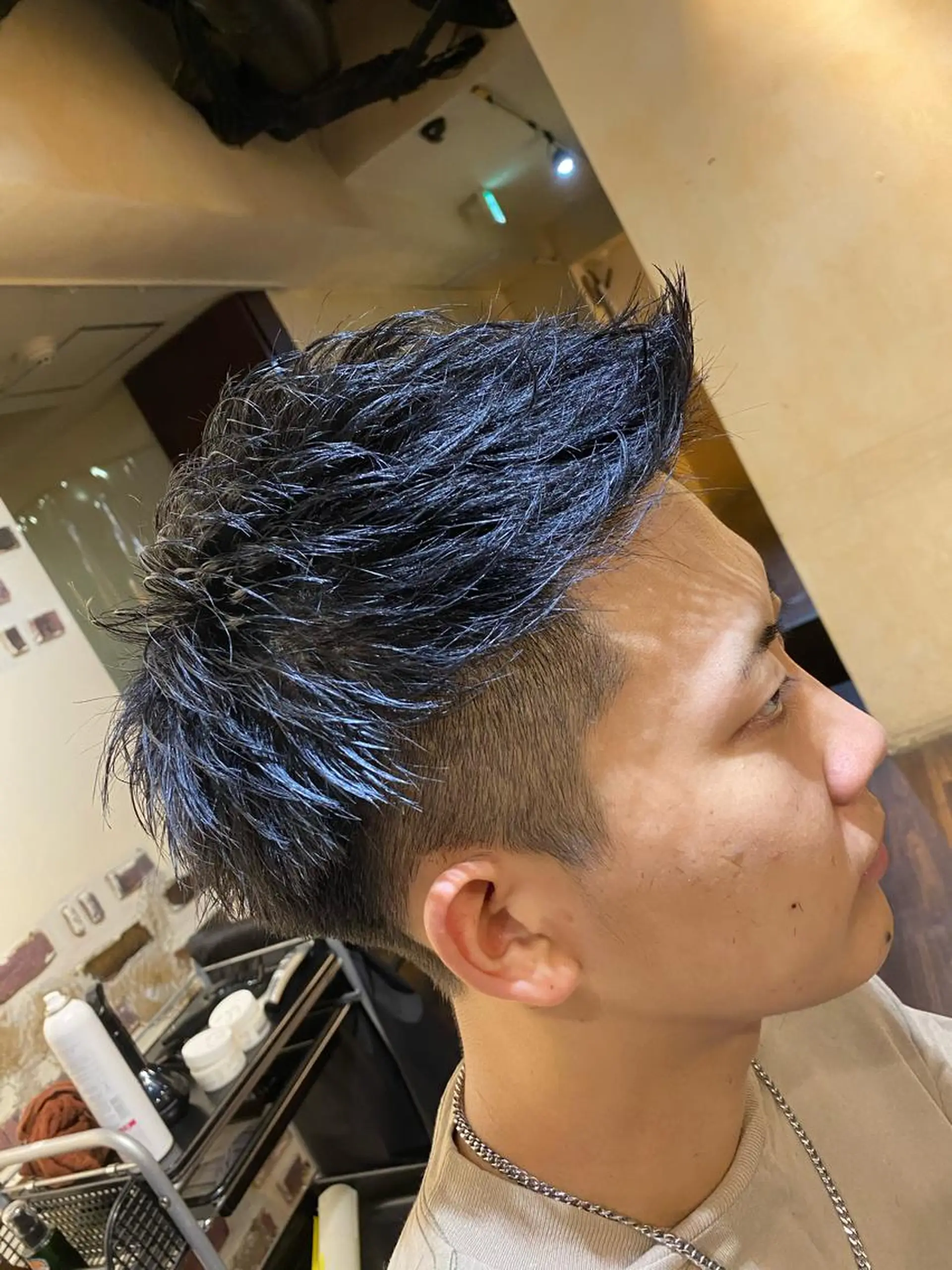 メンズ アップバング モヒカン メンズパーマ メンズサロンANDY 御堂筋なんば店所属・大阪メンズヘアのプロ 高橋 直希のヘアスタイル