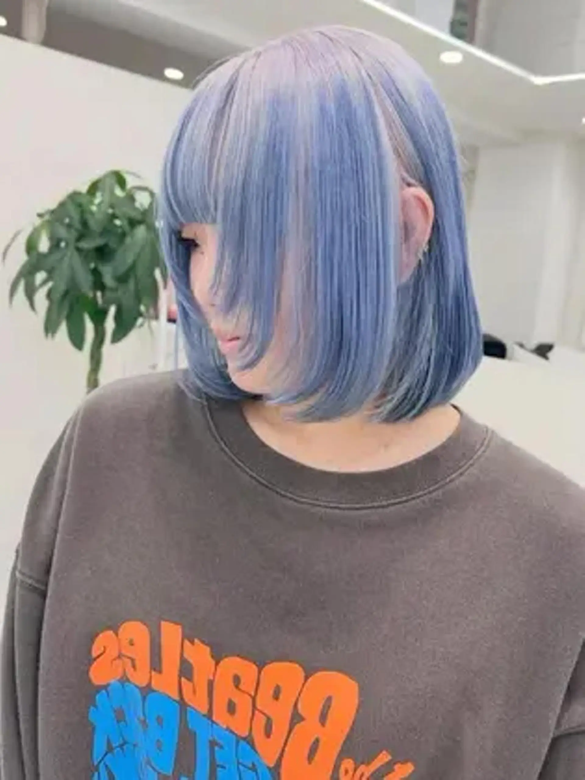 ミディアム カラー アディクシーカラー アッシュ バレイヤージュ ベージュカラー ブルーカラー 女性専用サロン梅田 髪質改善カラーakiのヘアスタイル